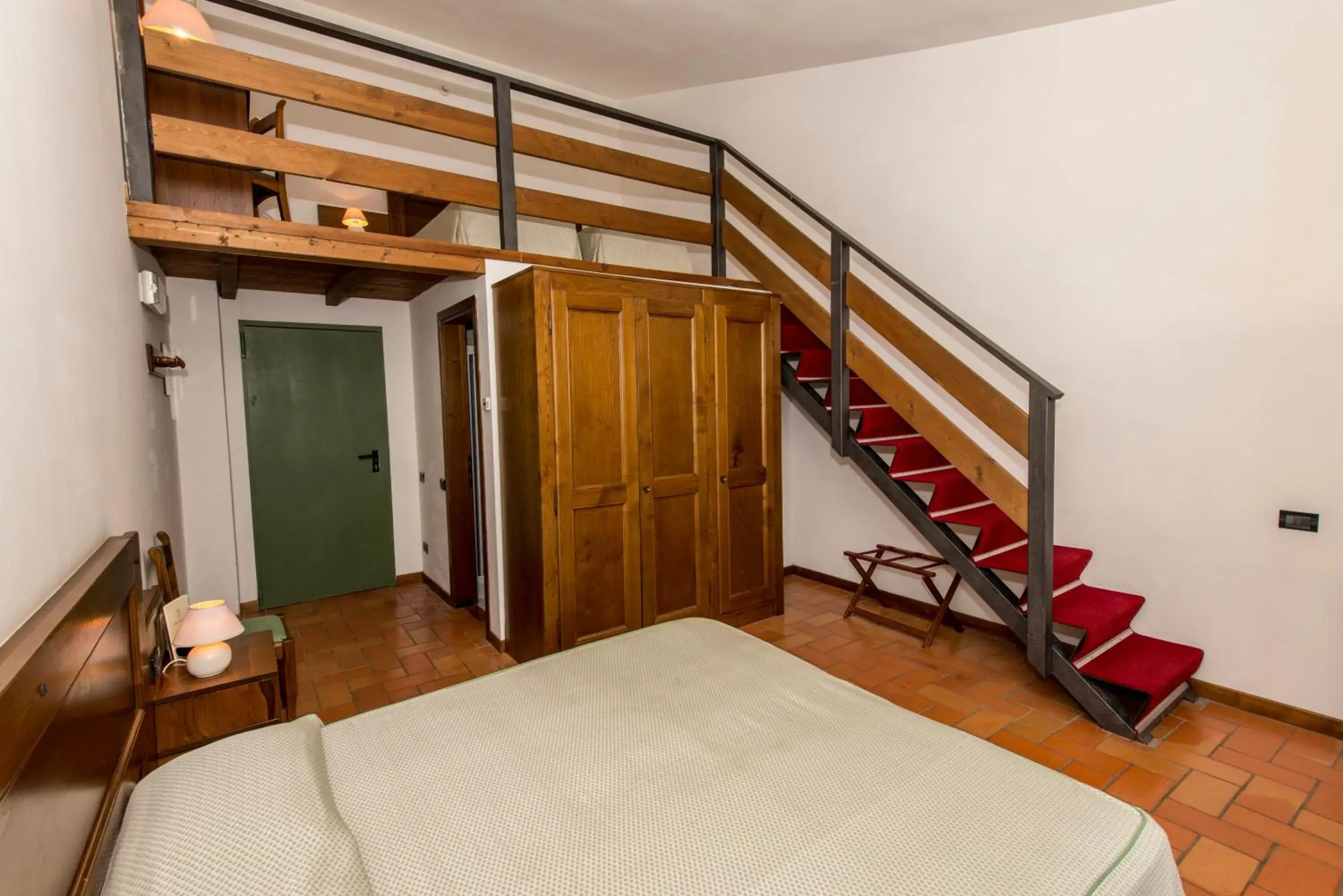 Economy Triple Room in Hotel Bellavista Economy Triple Room in Hotel Bellavista