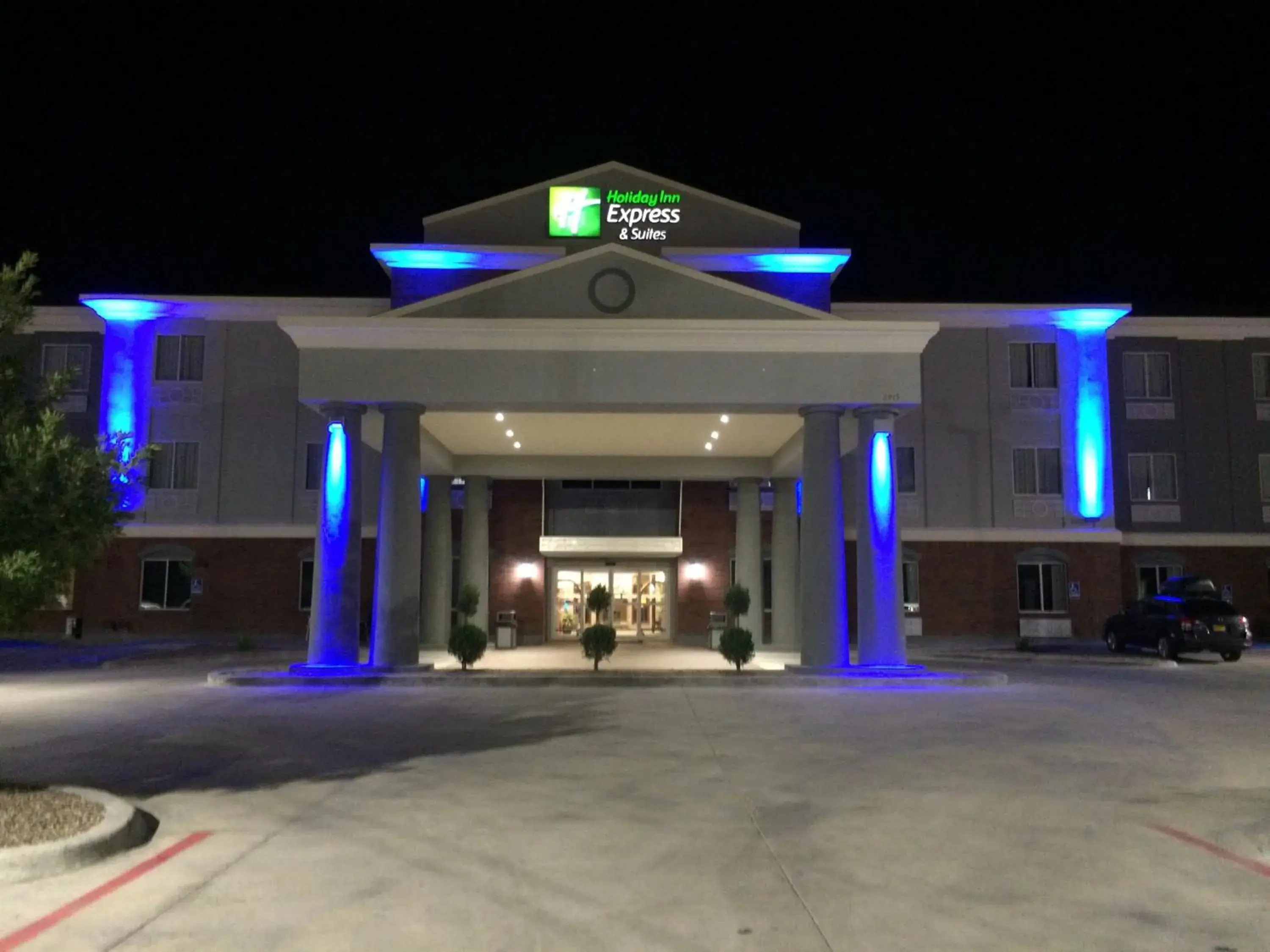 Property building in Holiday Inn Express Hotel and Suites Fort Stockton by IHG Property building in Holiday Inn Express Hotel and Suites Fort Stockton by IHG