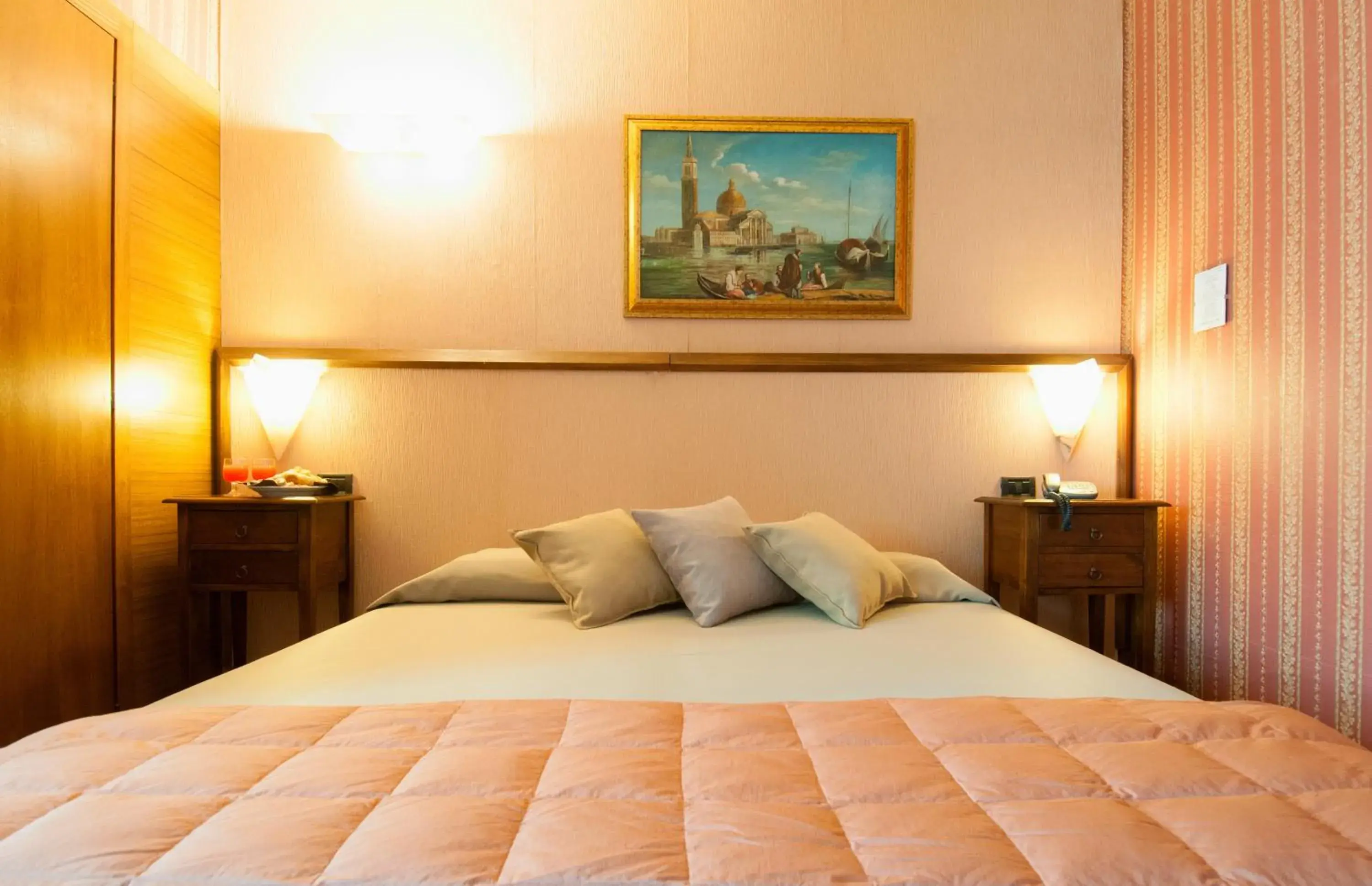 Double Room in Holiday Rooms Antica Badia Double Room in Holiday Rooms Antica Badia