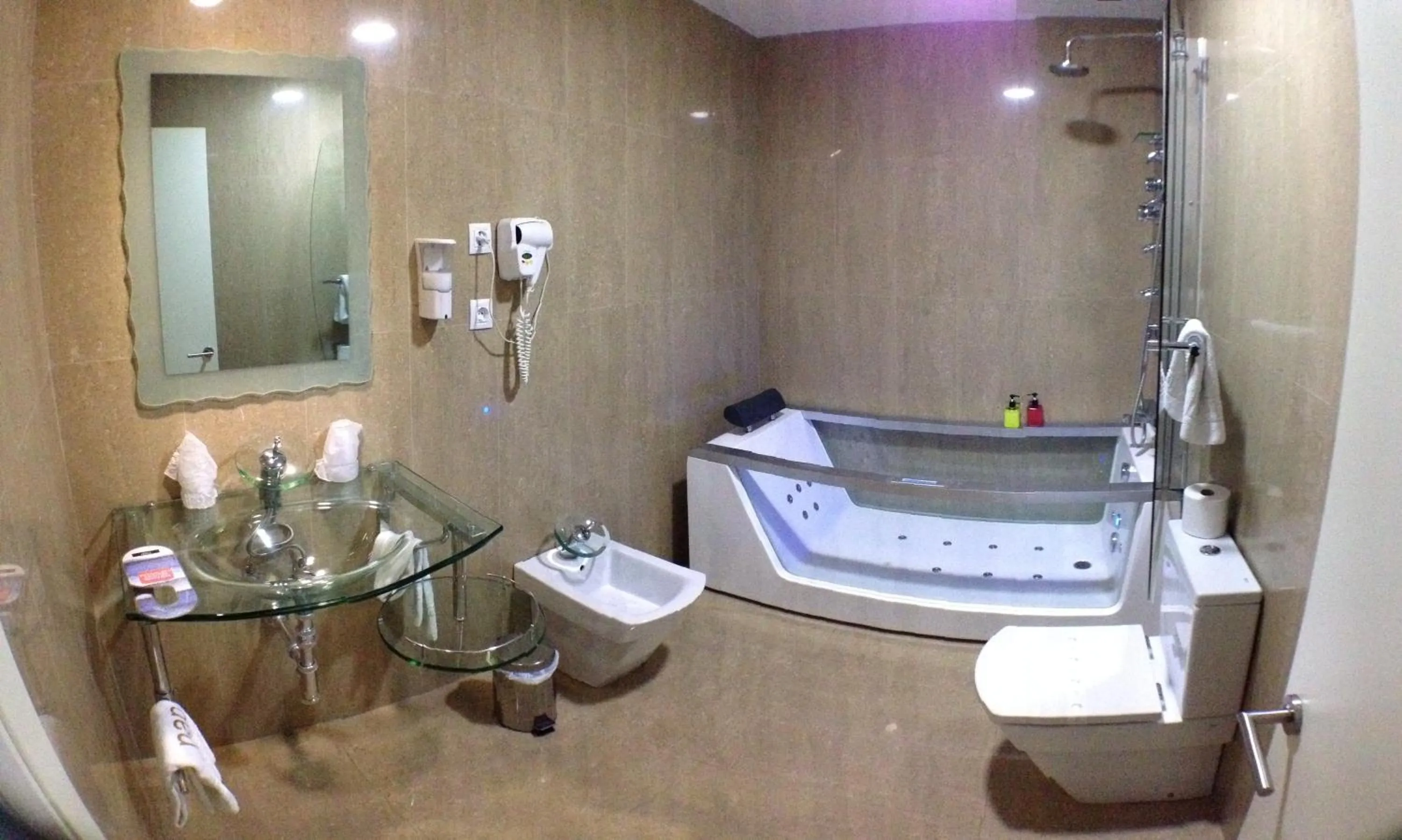 Bathroom in Nap Oviedo