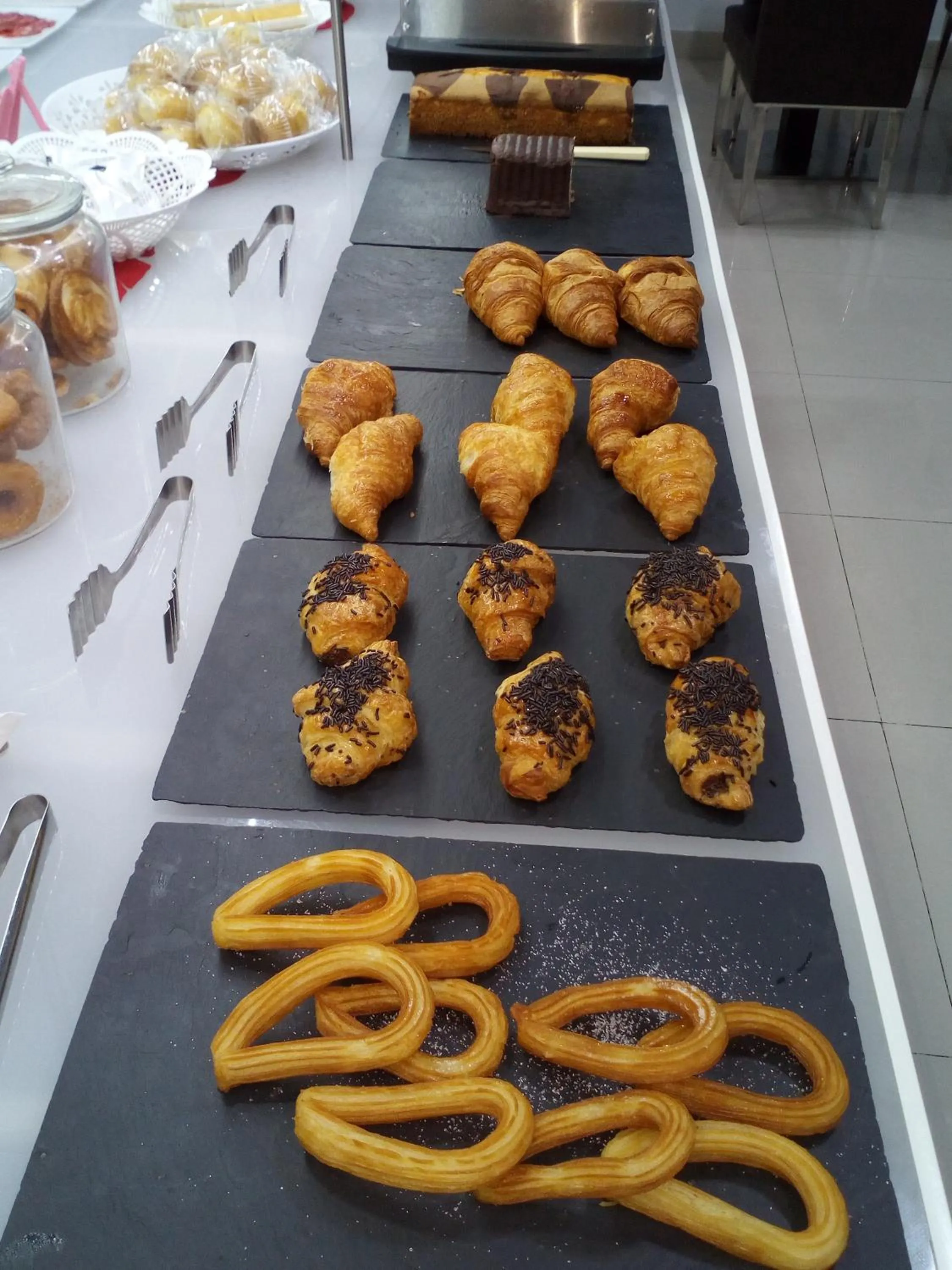 Buffet breakfast in Nap Oviedo