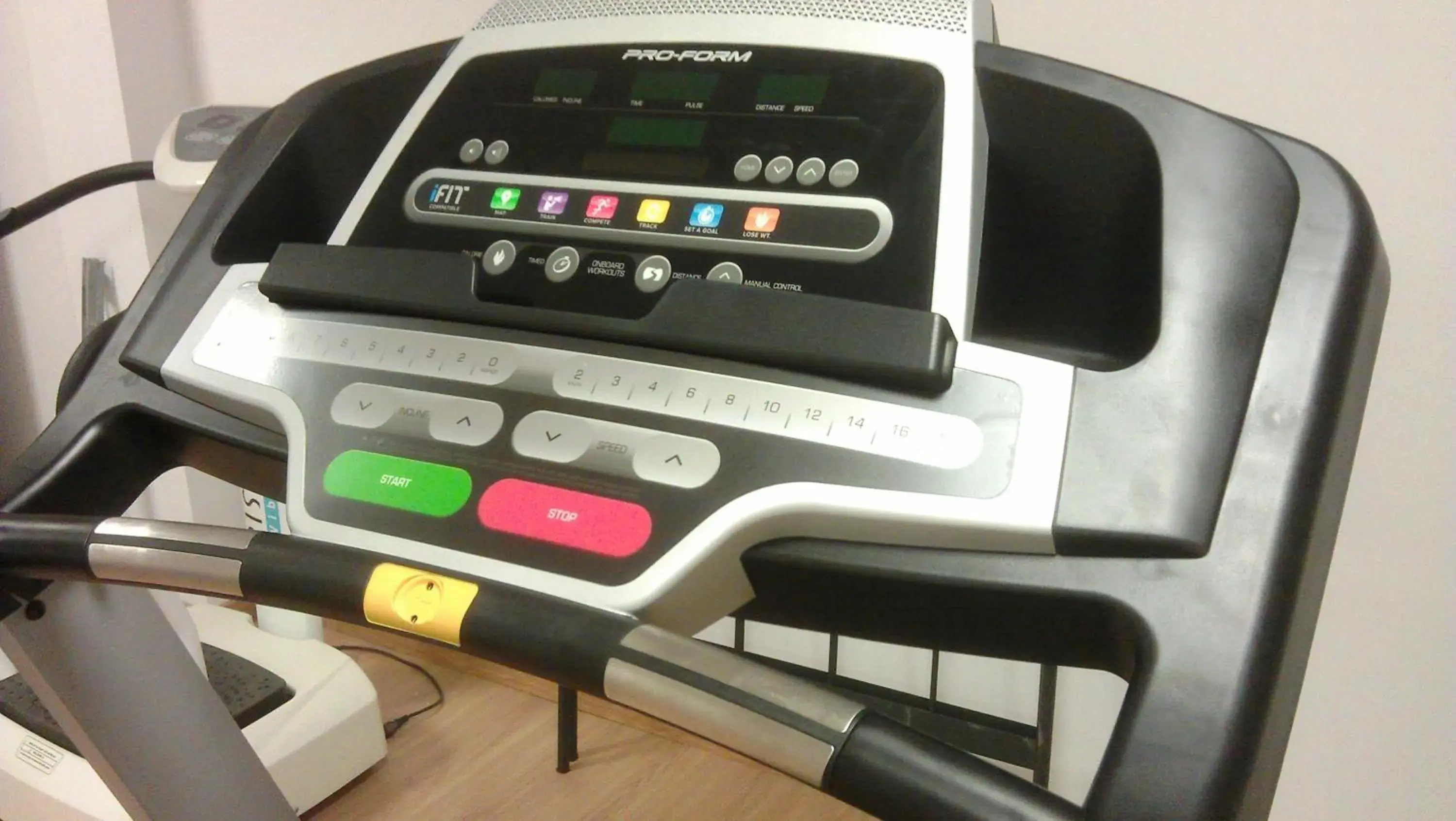 Fitness centre/facilities in Nap Oviedo Fitness centre/facilities in Nap Oviedo