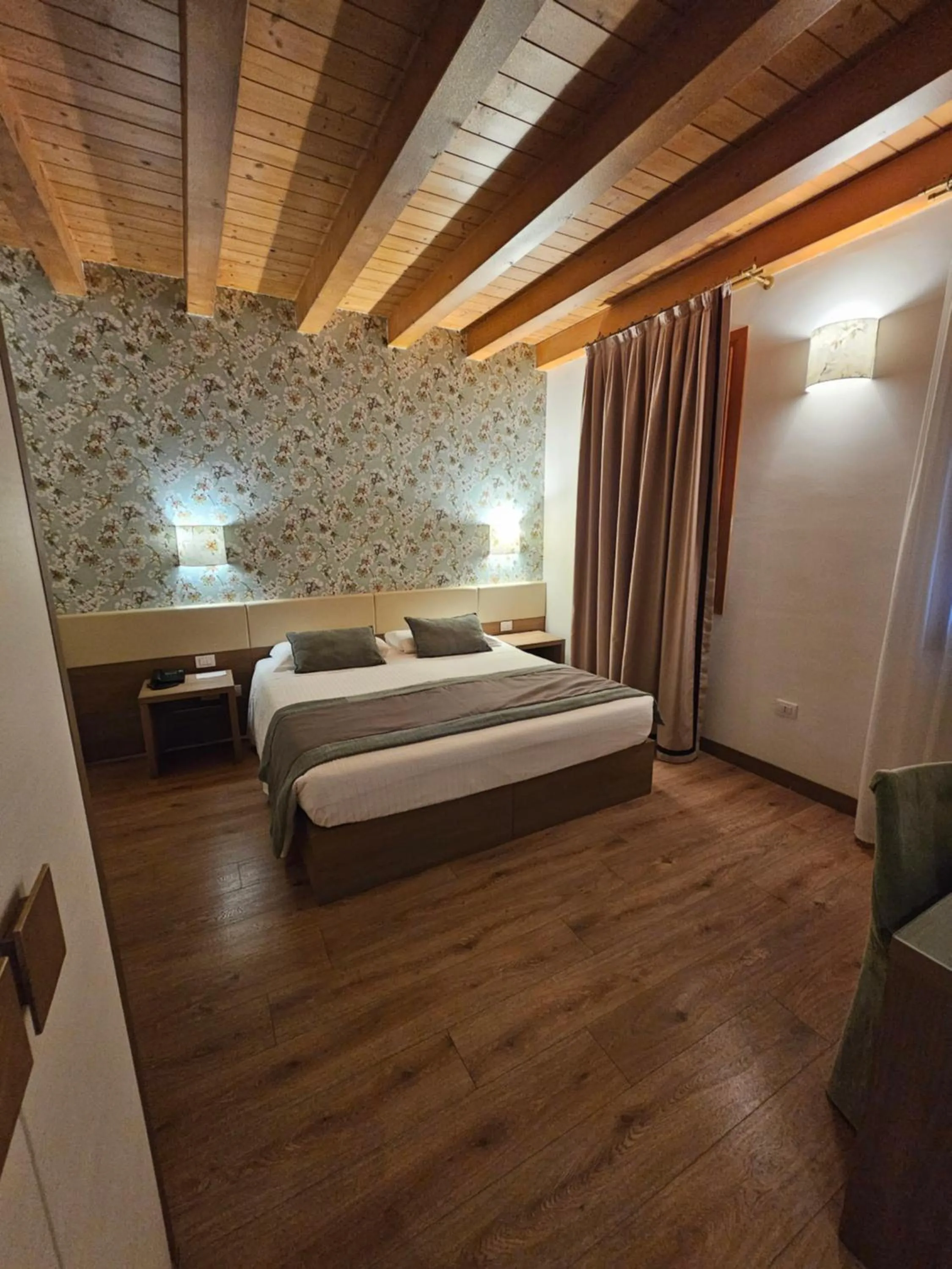 Bed in UNAHOTELS Eco Hotel Villa Costanza Venezia