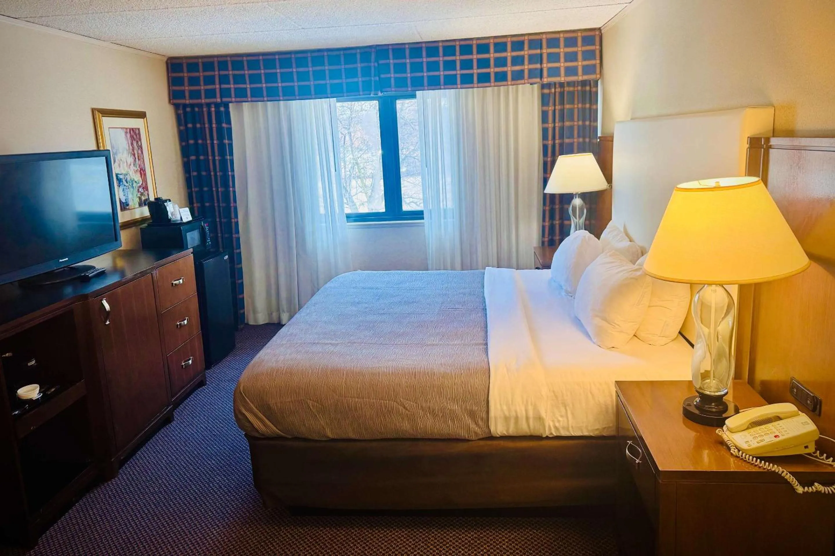 Bedroom, Bed in Quality Inn Horseheads