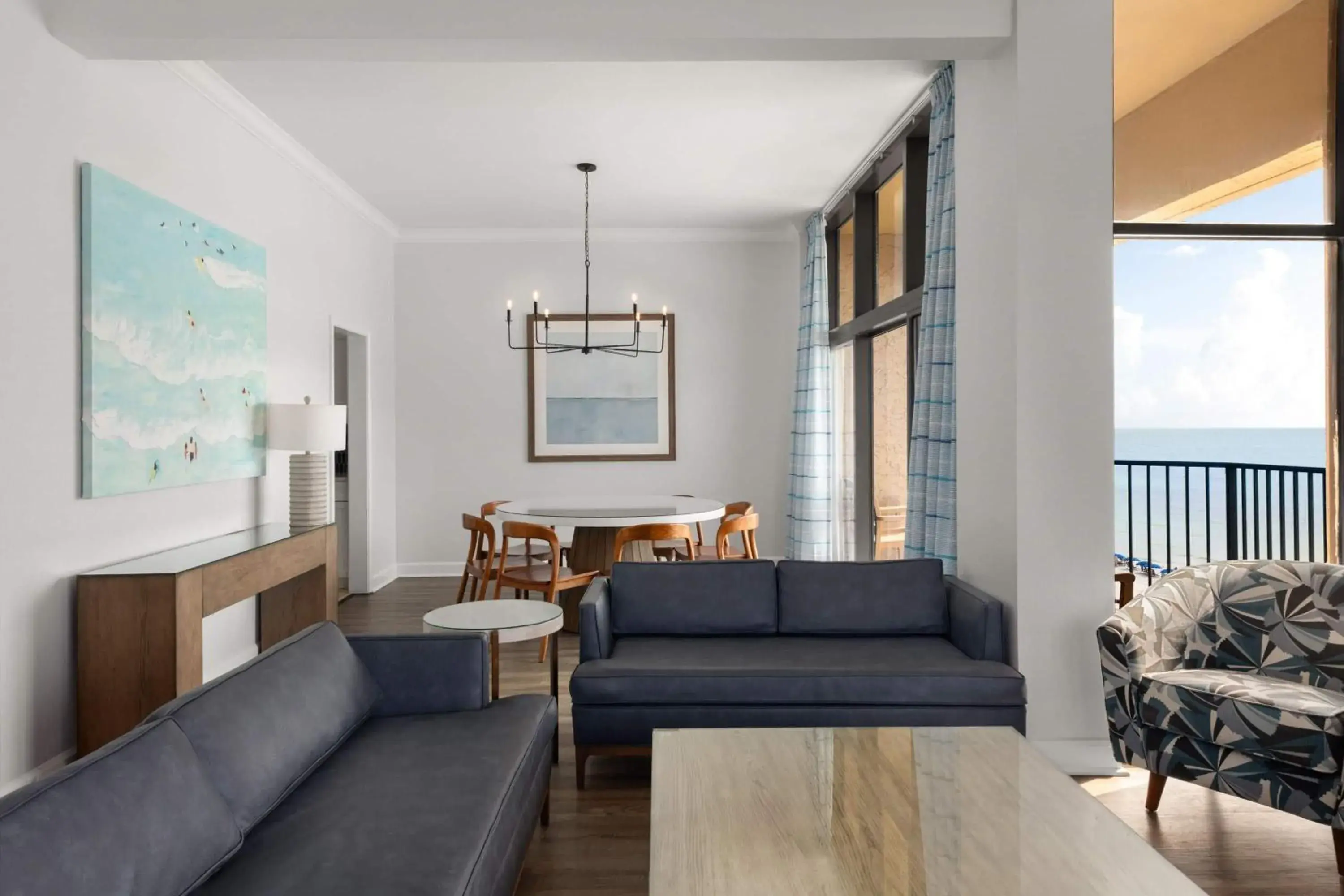 Two-Bedroom Penthouse Suite with One King Bed and Two Queen Beds in Wyndham Garden Fort Walton Beach Destin Two-Bedroom Penthouse Suite with One King Bed and Two Queen Beds in Wyndham Garden Fort Walton Beach Destin