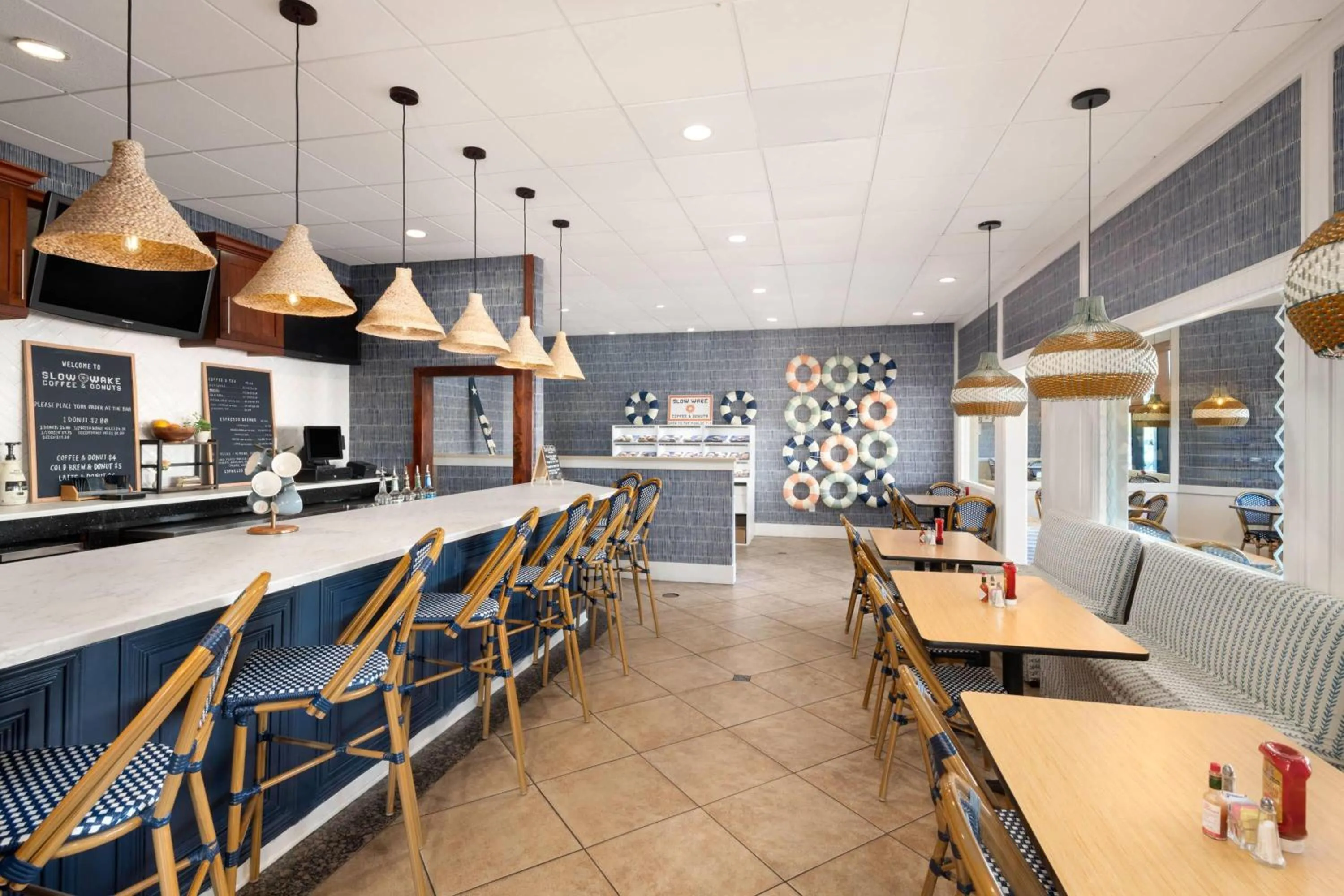 Restaurant/places to eat in Wyndham Garden Fort Walton Beach Destin