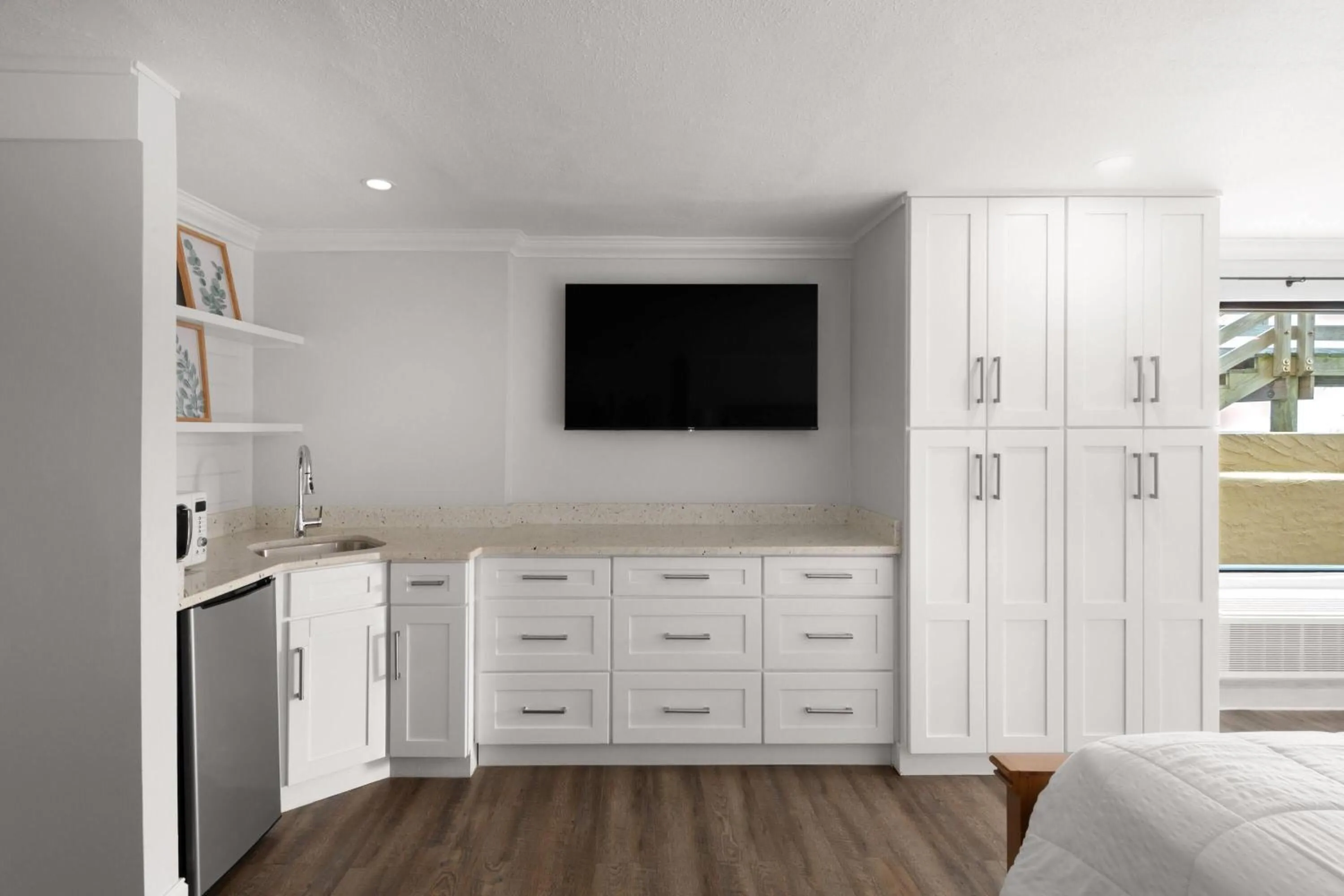 Photo of the whole room in Wyndham Garden Fort Walton Beach Destin