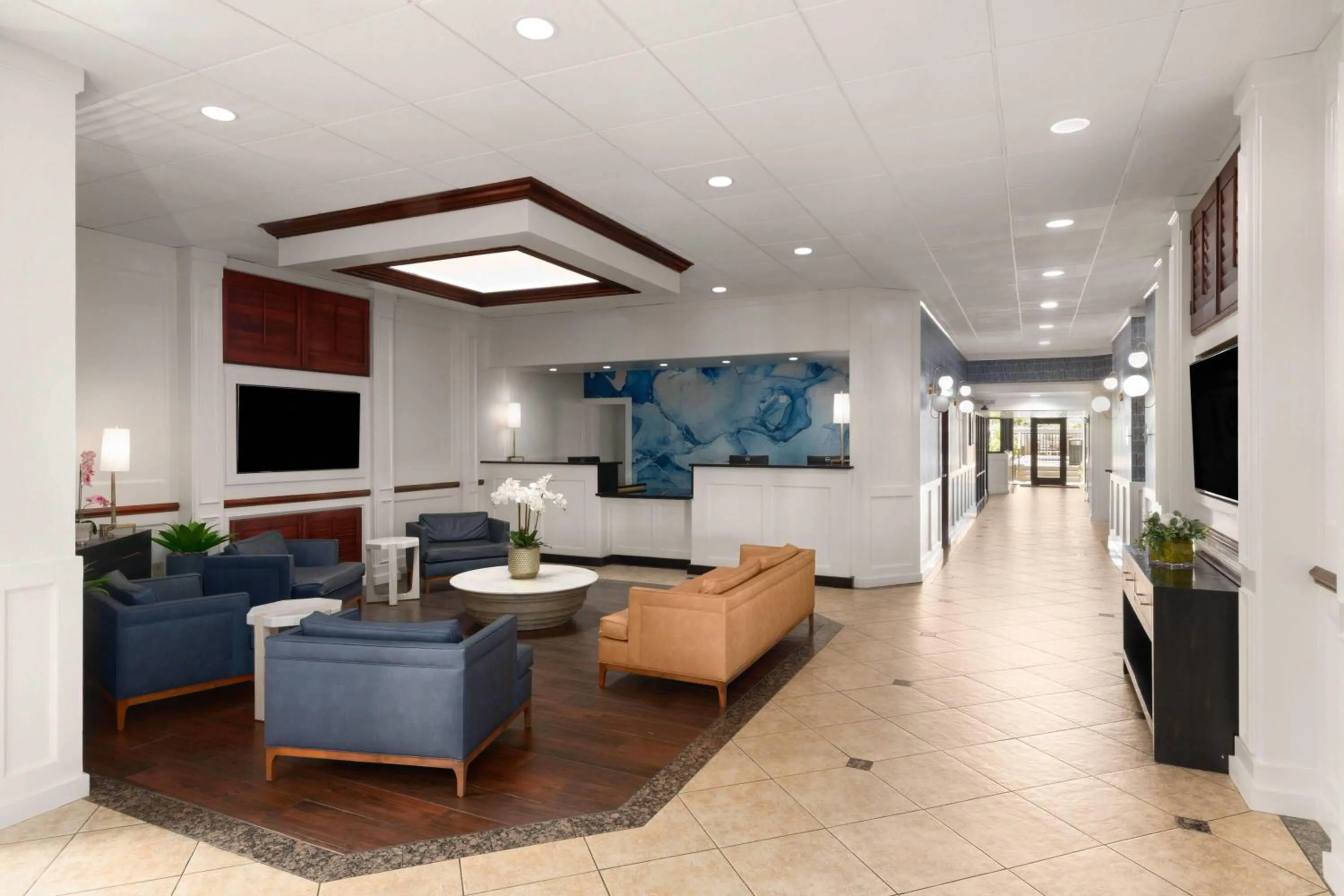 Lobby or reception in Wyndham Garden Fort Walton Beach Destin