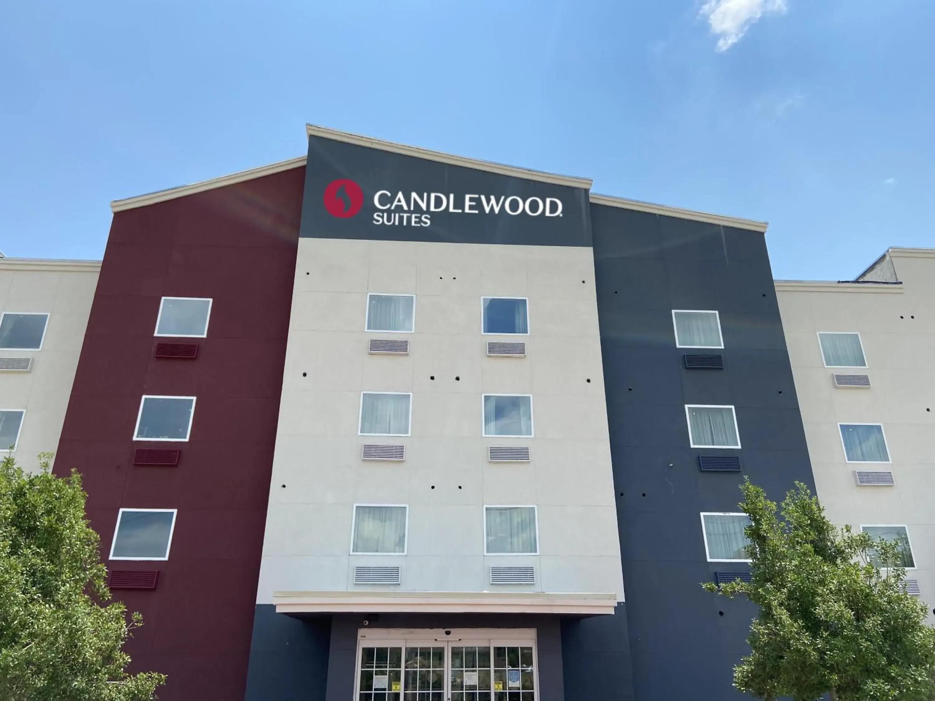 Facade/entrance in Candlewood Suites La Porte by IHG Facade/entrance in Candlewood Suites La Porte by IHG