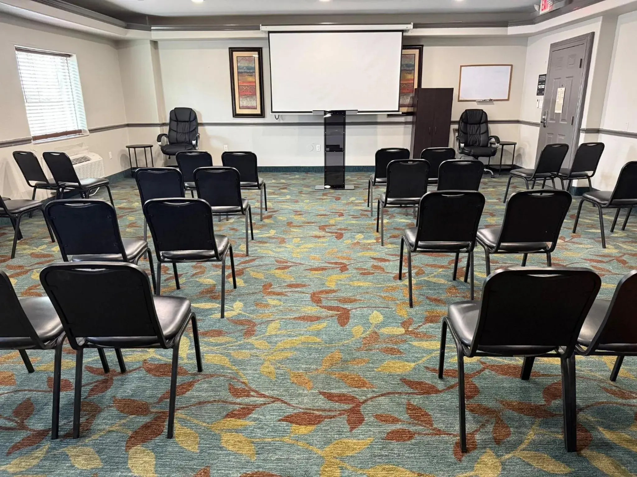 Meeting/conference room in Candlewood Suites La Porte by IHG Meeting/conference room in Candlewood Suites La Porte by IHG