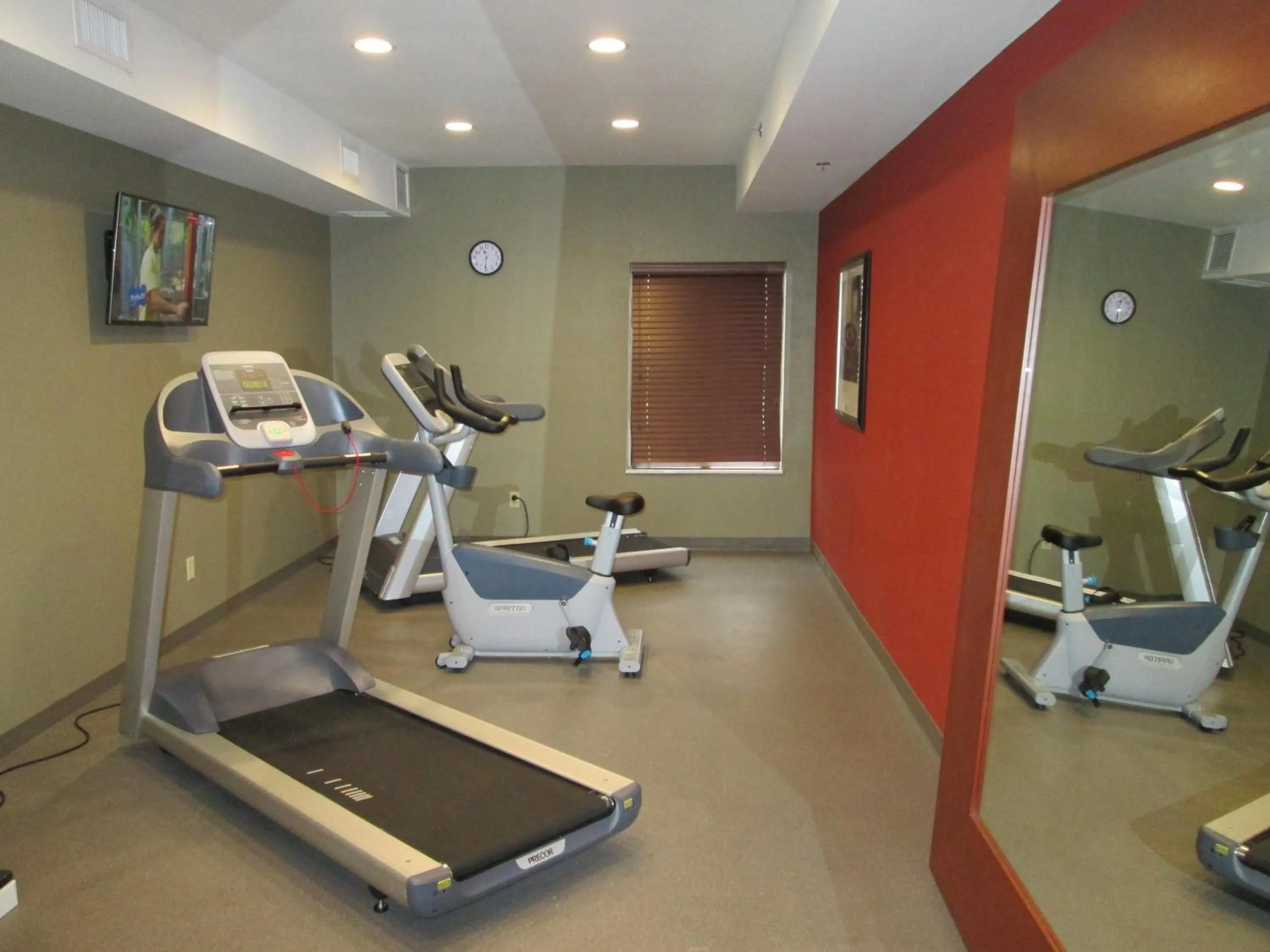 Fitness centre/facilities in Holiday Inn Express Cloverdale - Greencastle by IHG