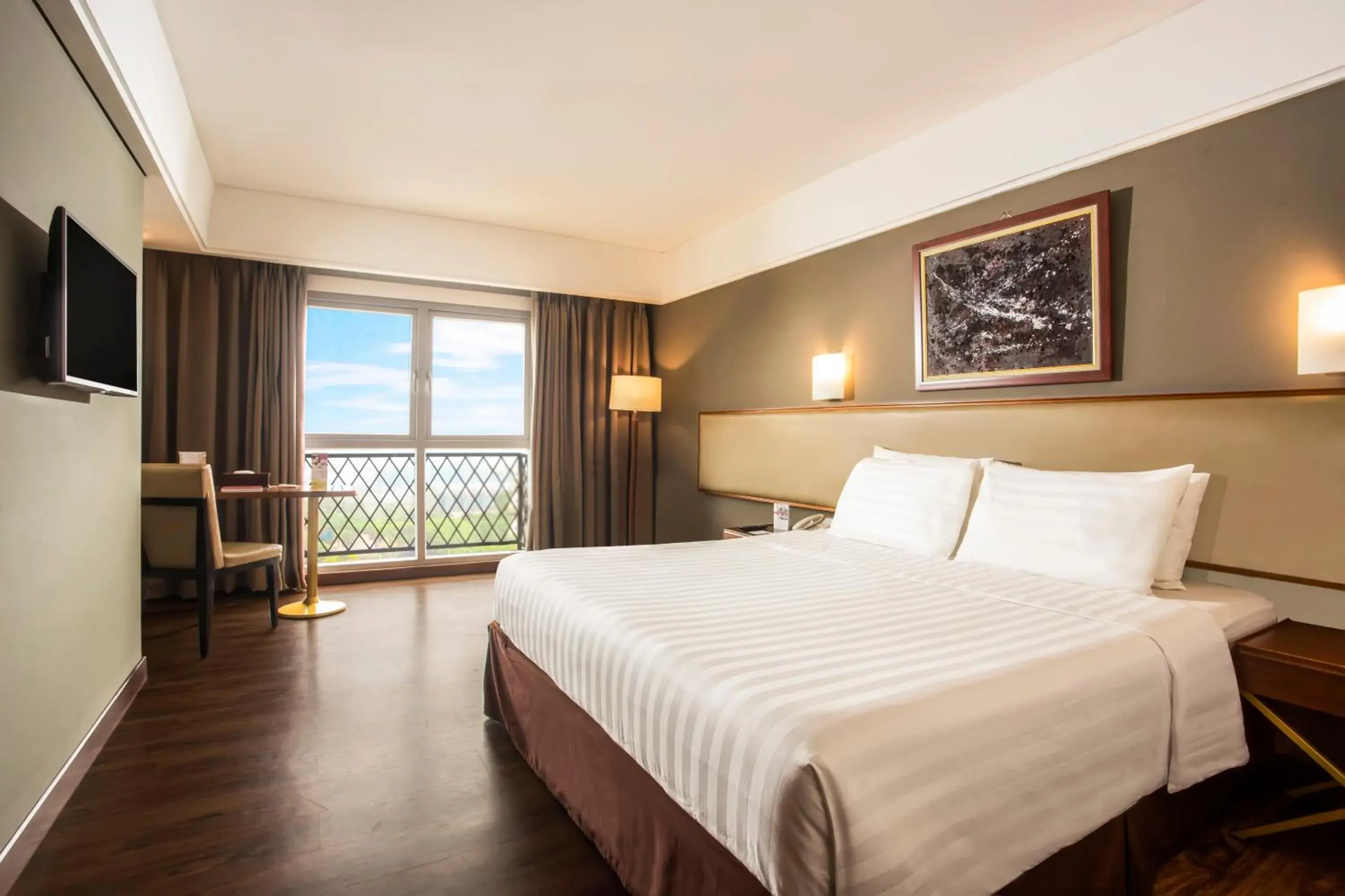 Superior Double Room in Swiss-Belhotel Bogor Superior Double Room in Swiss-Belhotel Bogor