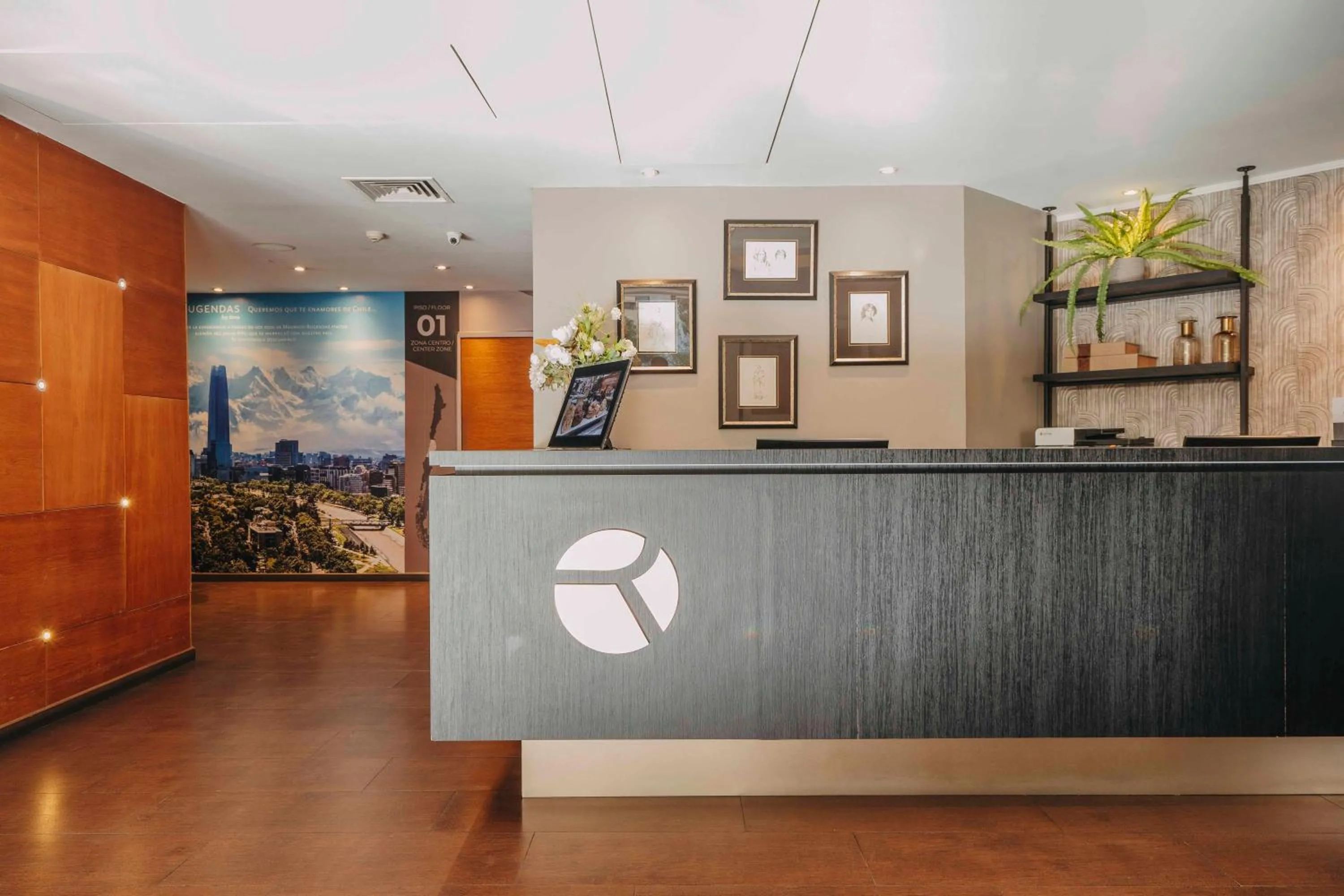 Lobby or reception in Rugendas Hotel Boutique by Time