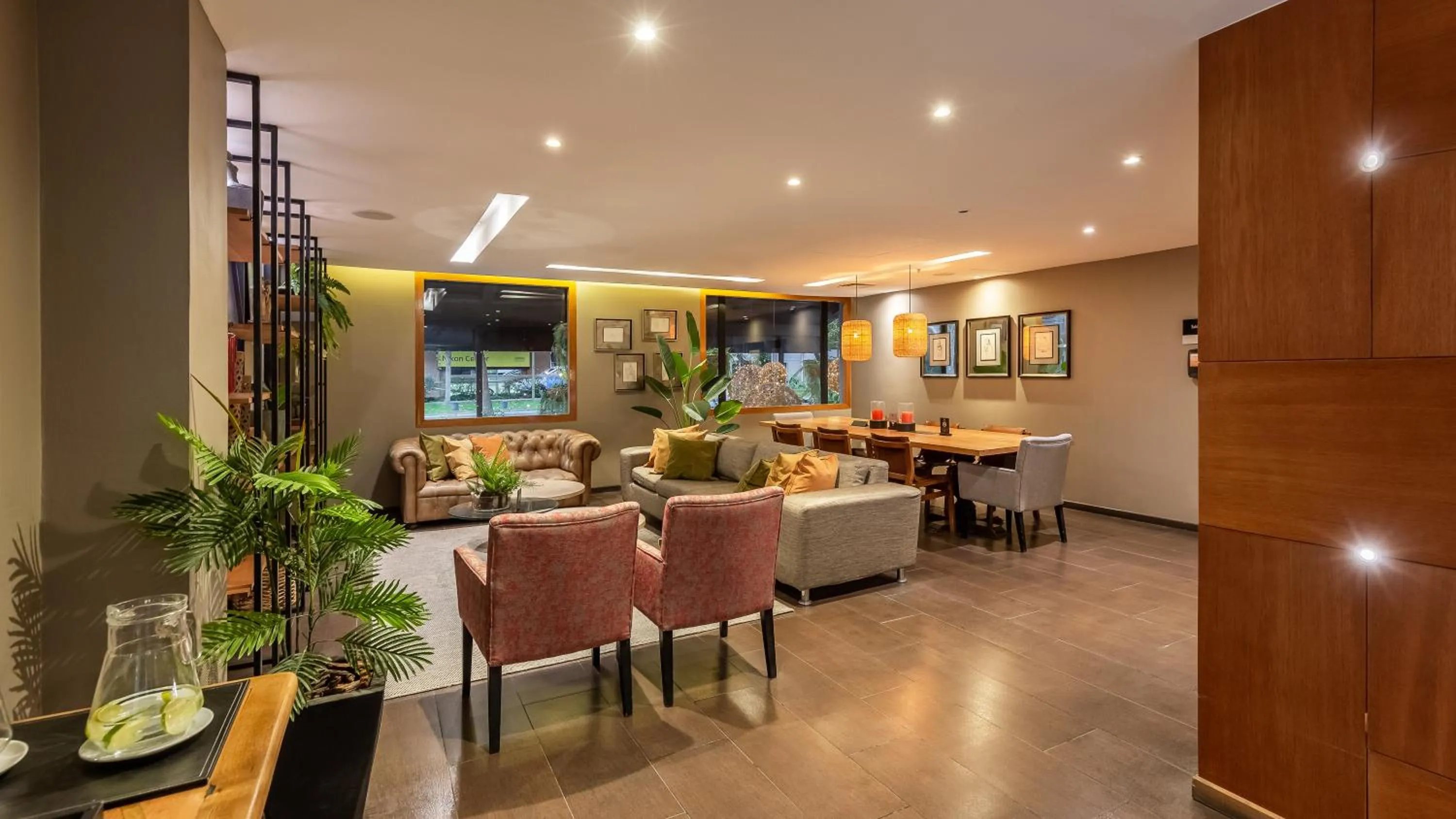 Lobby or reception in Rugendas Hotel Boutique by Time Hotel & Apartments