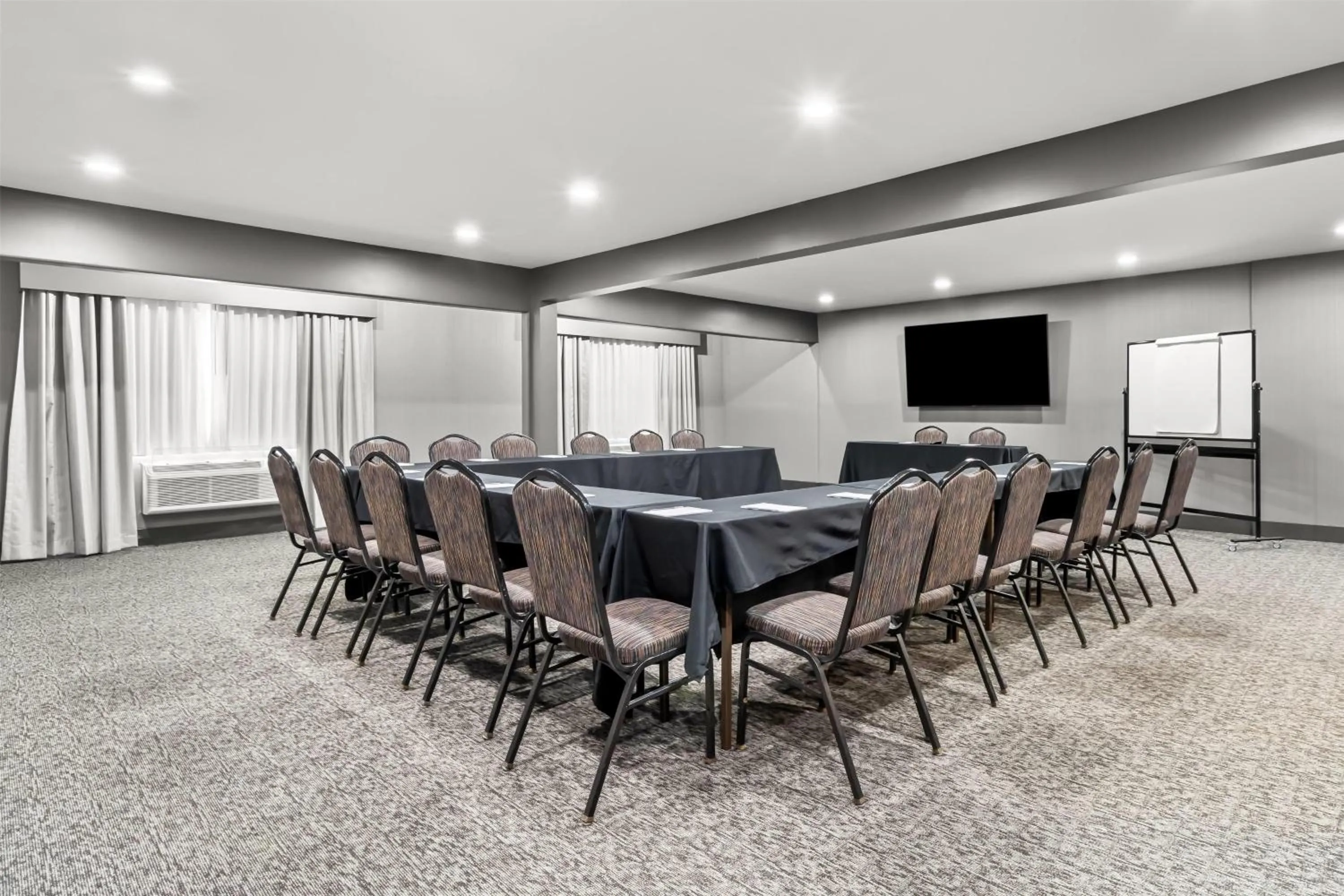 Meeting/conference room in Hourglass Hotel, Trademark Collection by Wyndham