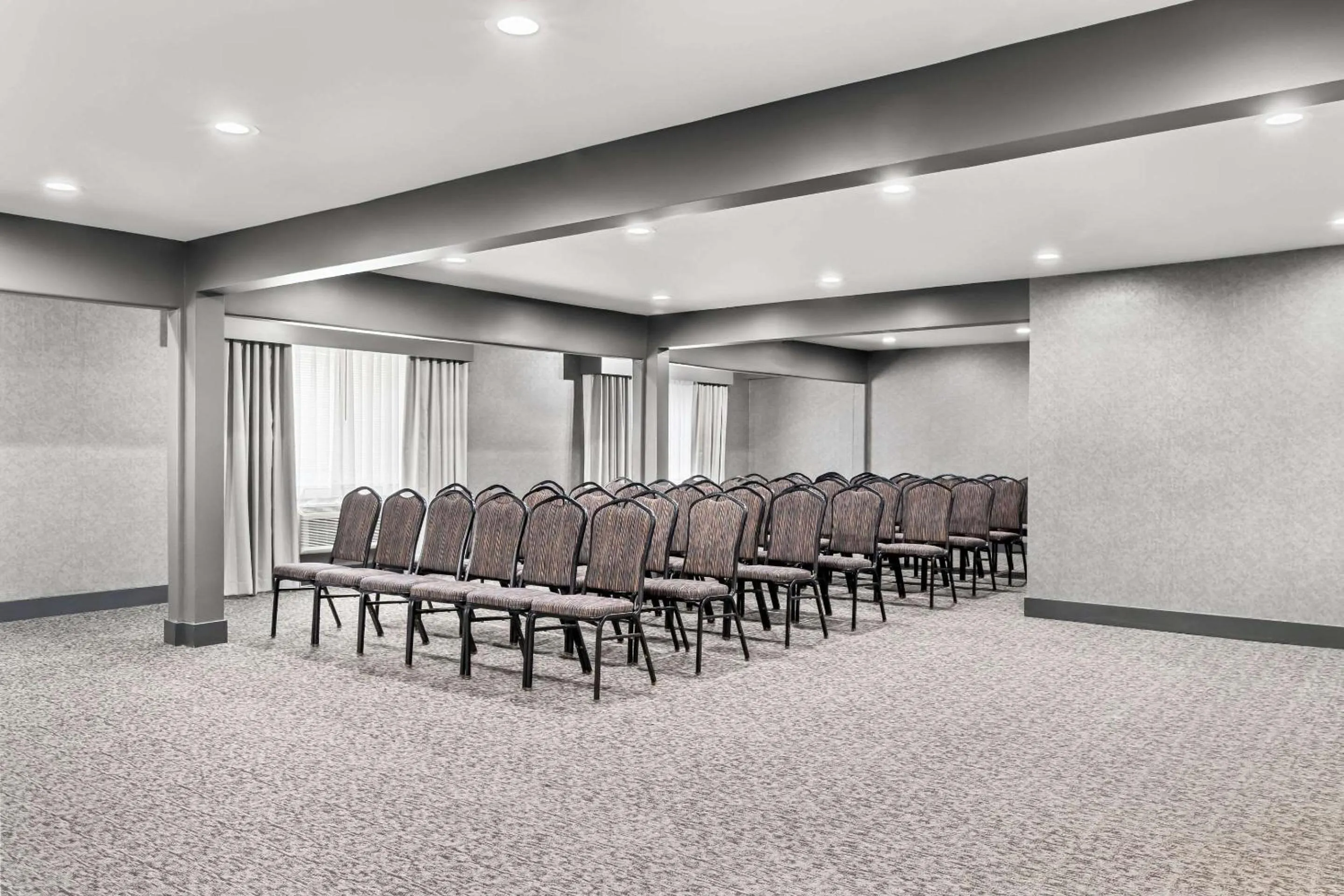 Meeting/conference room in Hourglass Hotel, an Ascend Collection Hotel