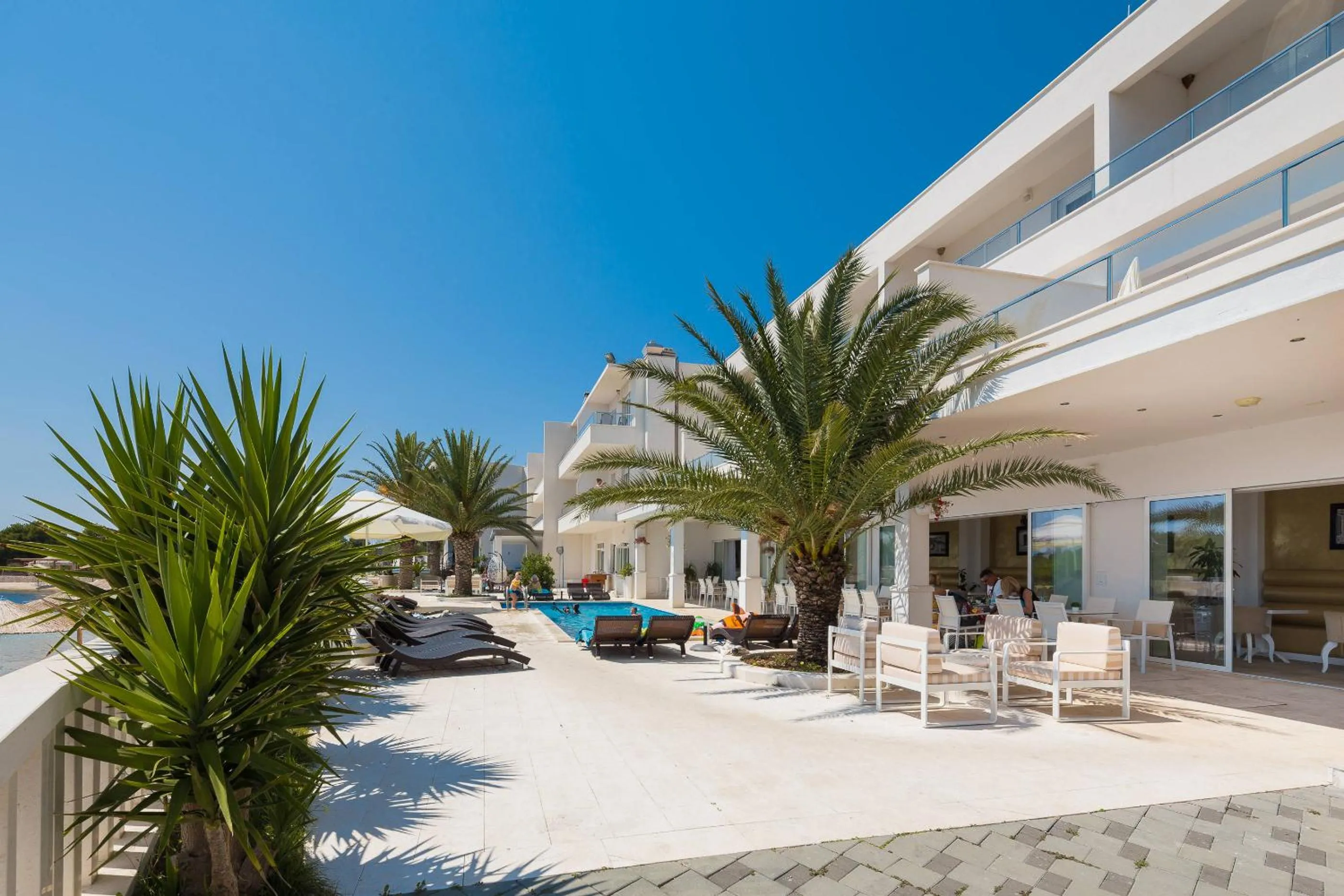 Swimming pool in Hotel Perla