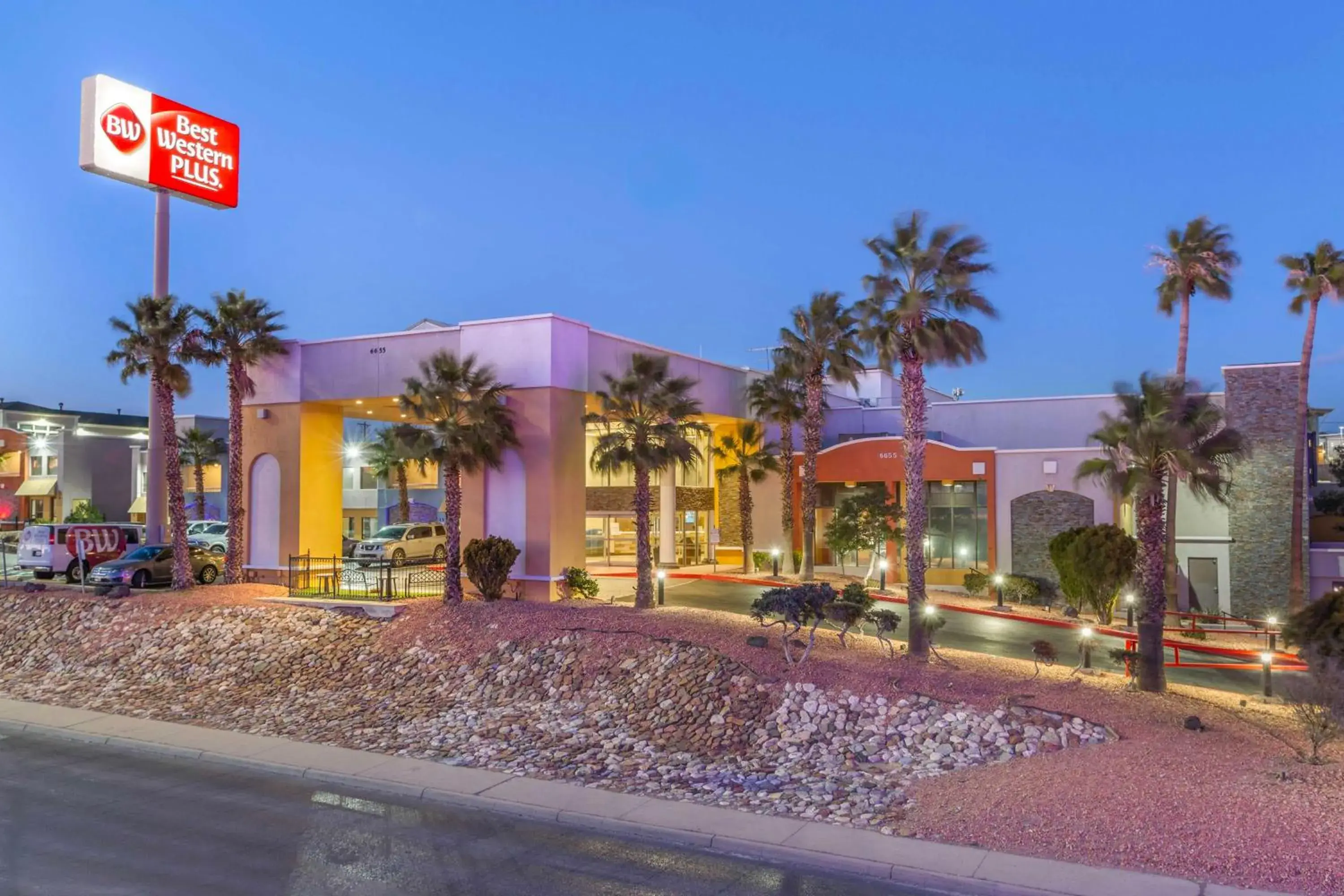 Property building in Best Western Plus El Paso Airport Hotel & Conference Center Property building in Best Western Plus El Paso Airport Hotel & Conference Center