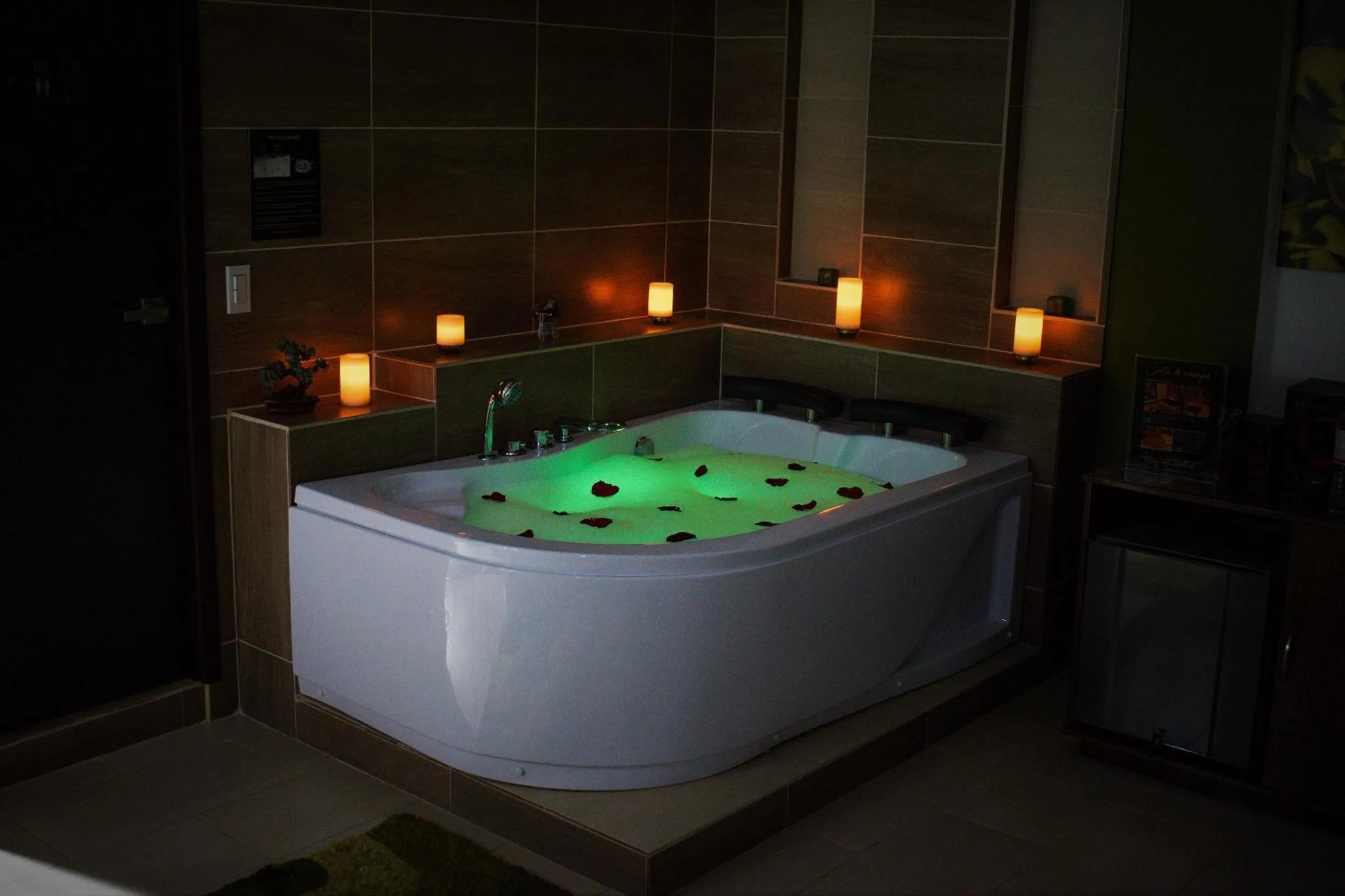 Hotel Jade Spa
