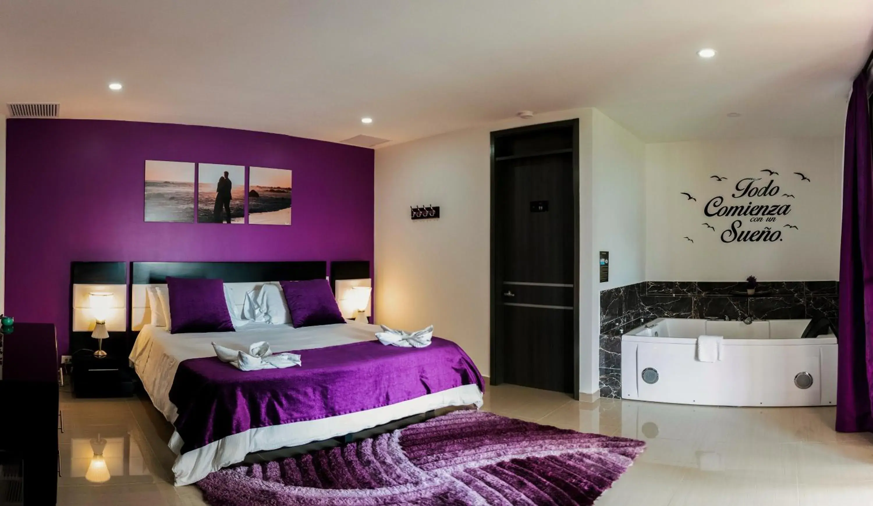 Deluxe Double Room with Bath in Hotel Jade Spa Deluxe Double Room with Bath in Hotel Jade Spa