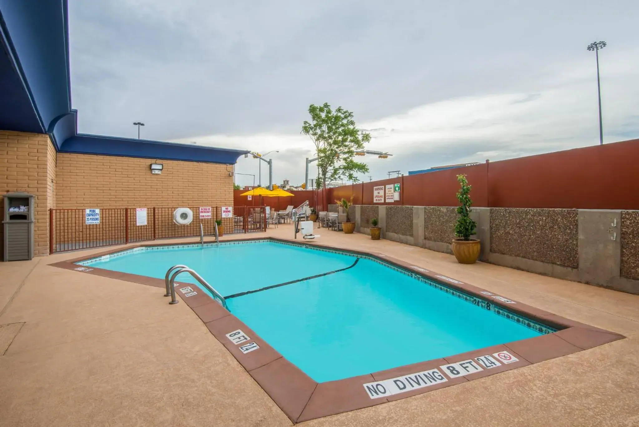 Swimming pool in Holiday Inn Express El Paso-Central by IHG Swimming pool in Holiday Inn Express El Paso-Central by IHG