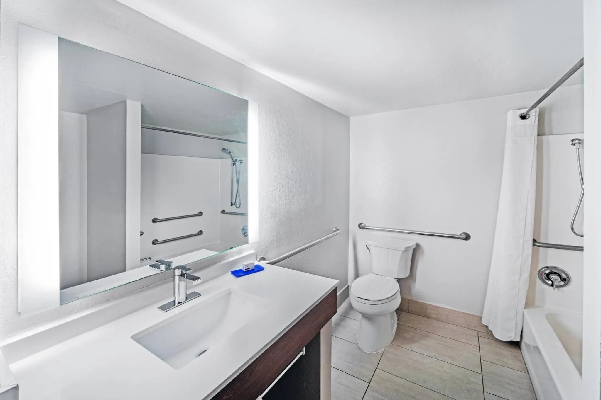 Bathroom in Holiday Inn Express El Paso-Central by IHG