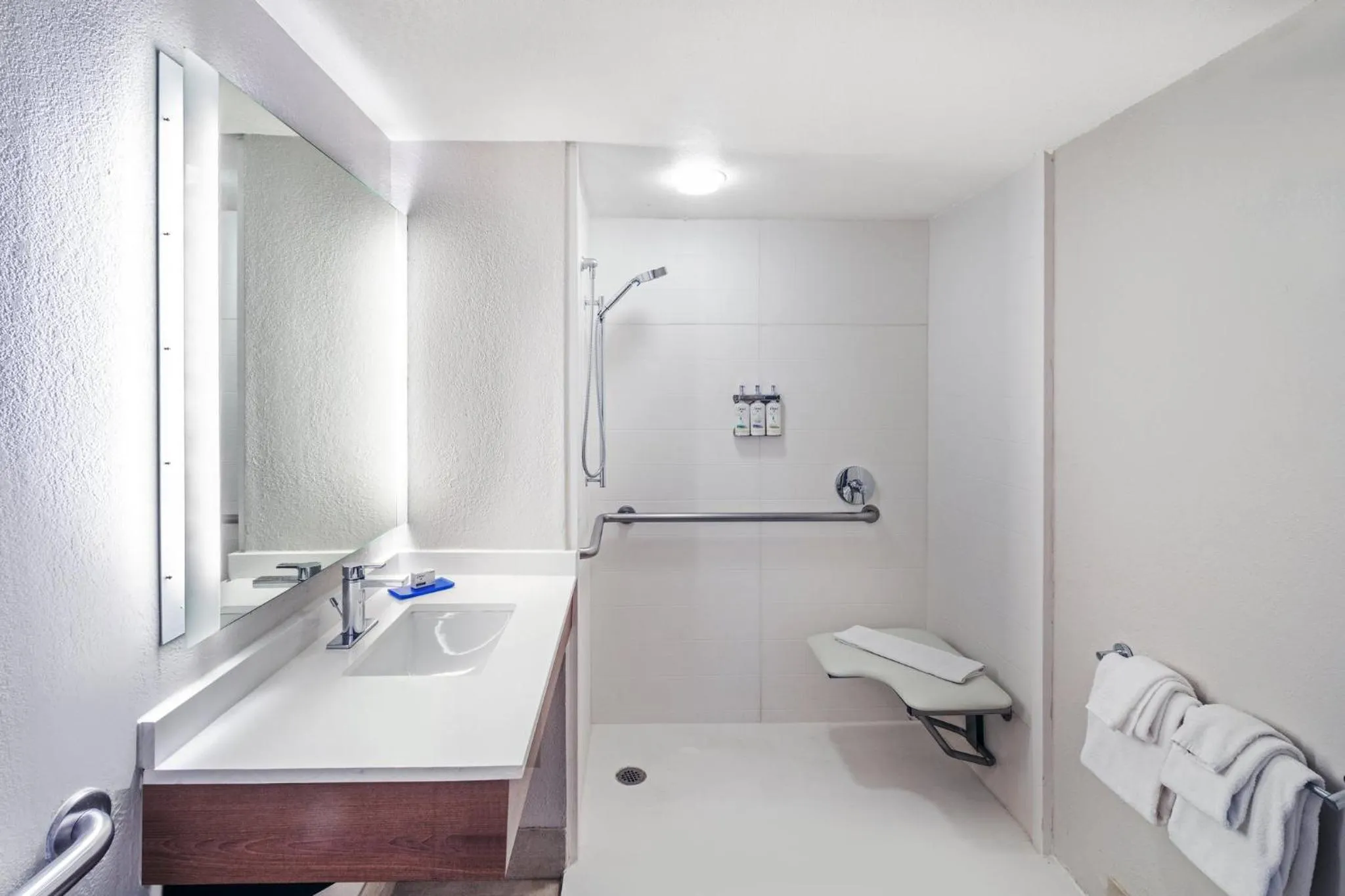 Photo of the whole room in Holiday Inn Express El Paso-Central by IHG