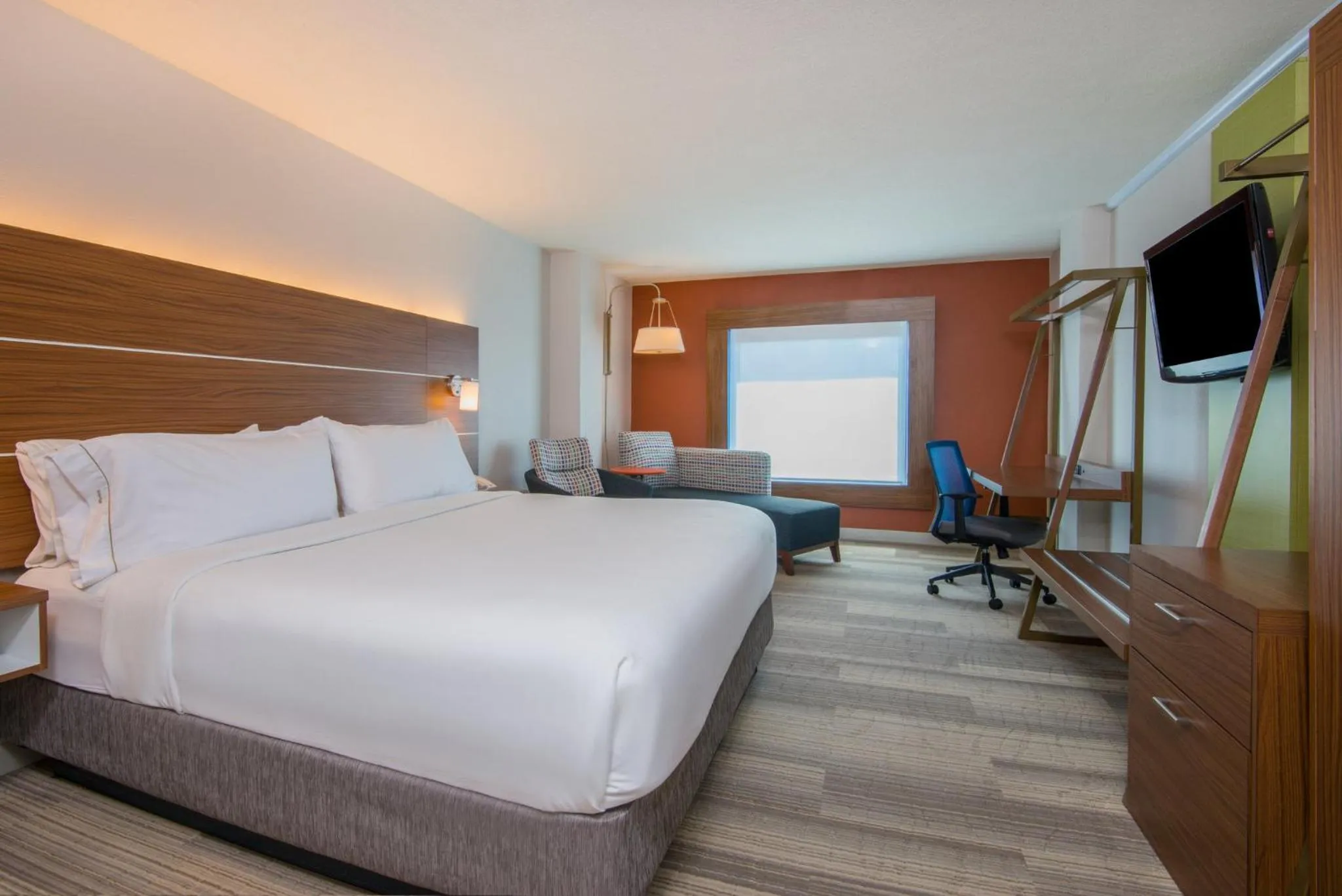 Photo of the whole room, Bed in Holiday Inn Express El Paso-Central by IHG