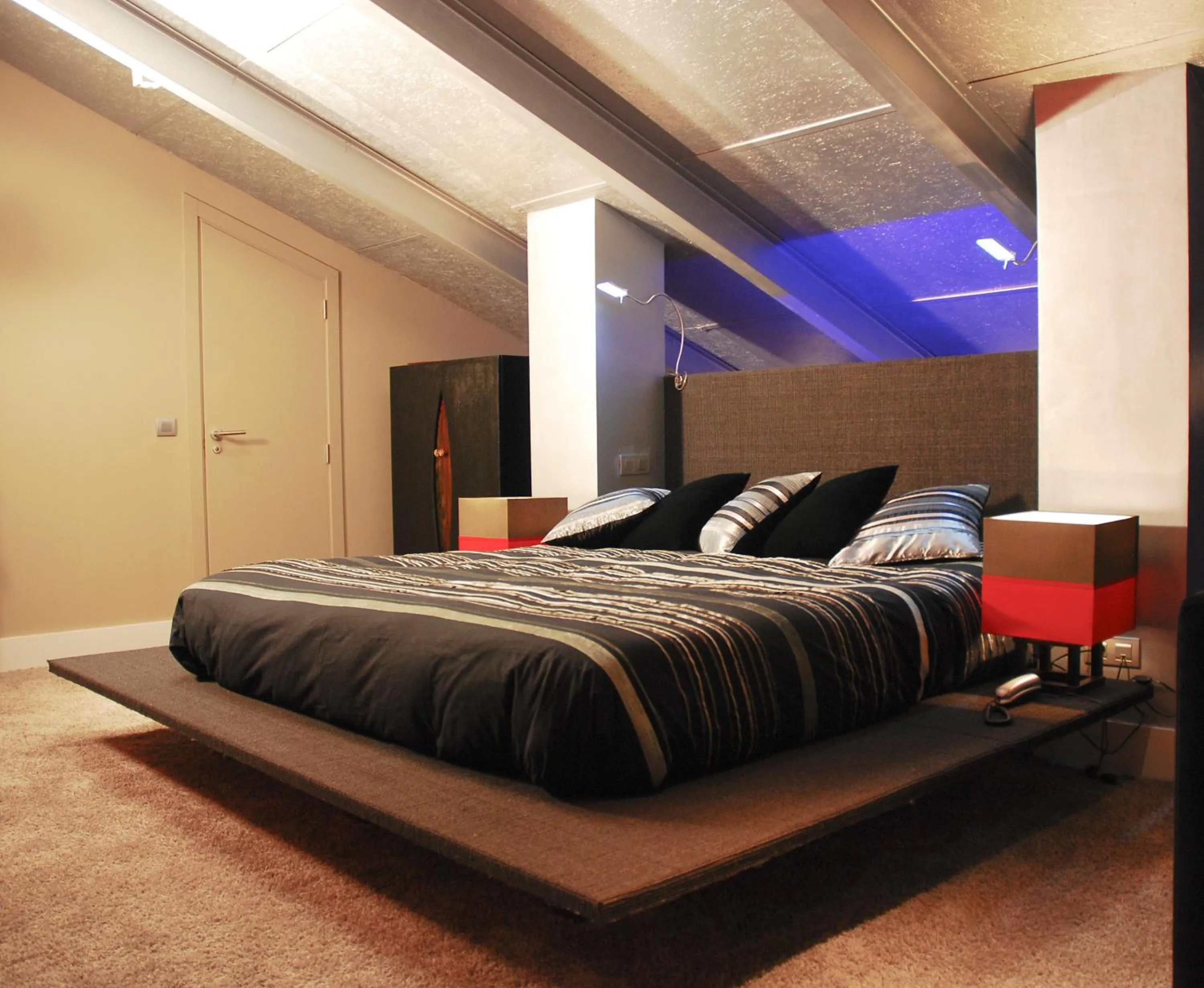 Photo of the whole room, Bed in Hotel Cardamomo Sigüenza