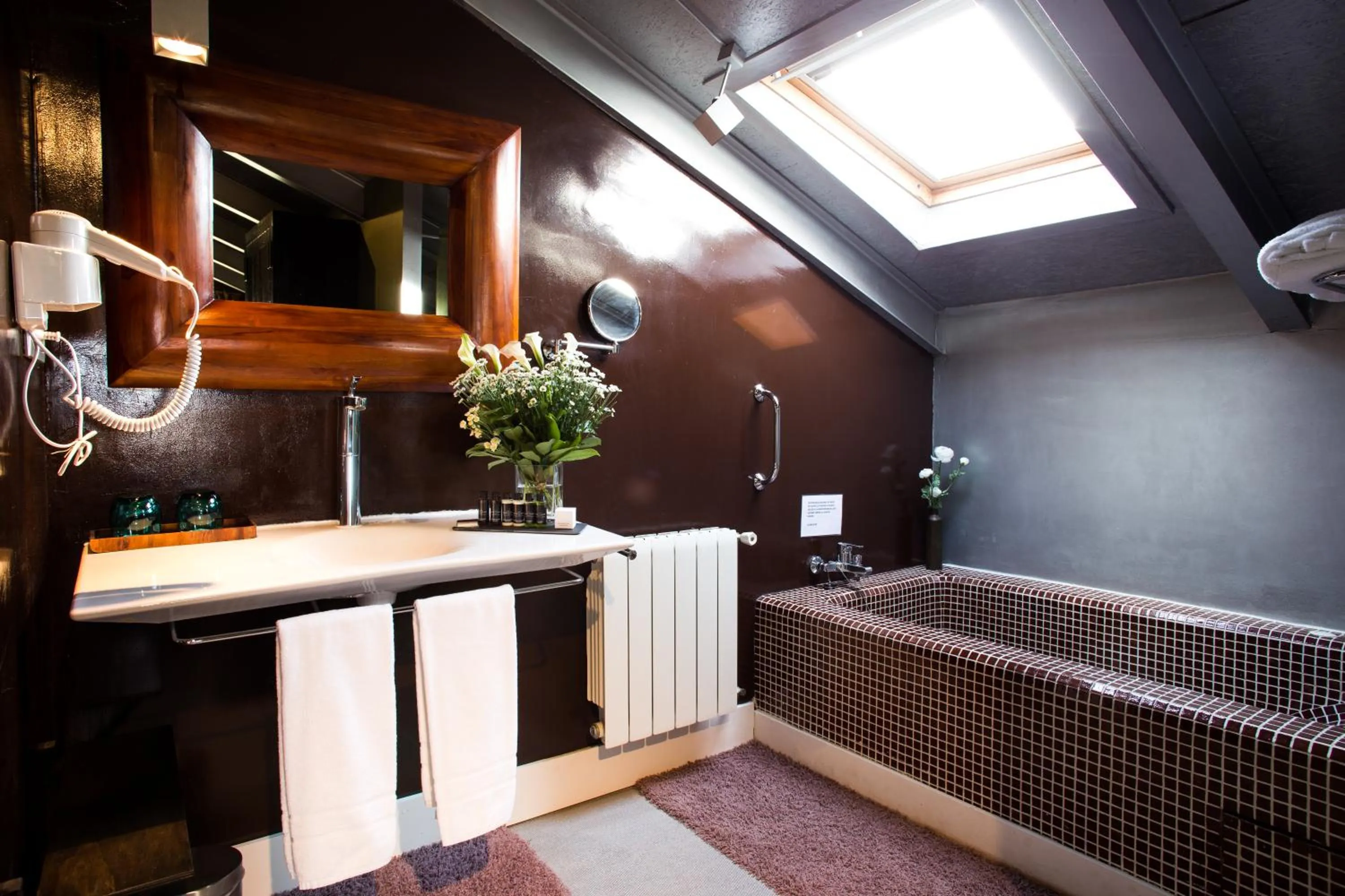 Bathroom in Hotel Cardamomo Sigüenza
