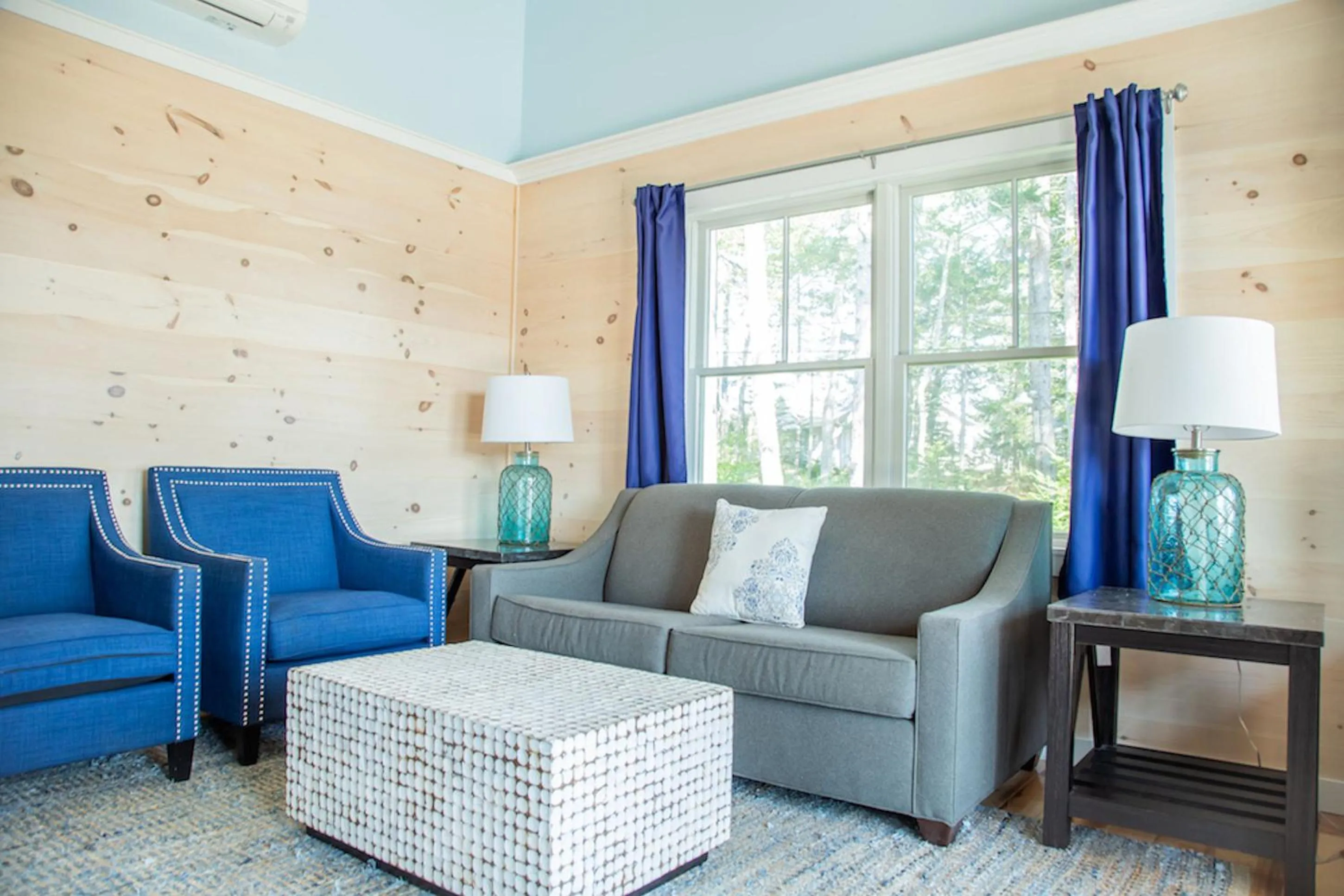 Living room in Linekin Bay Resort