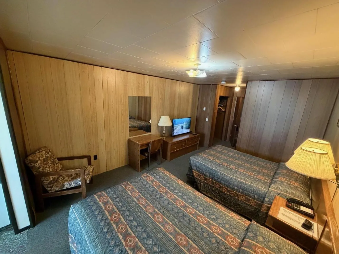 Bed in Airport Chalet
