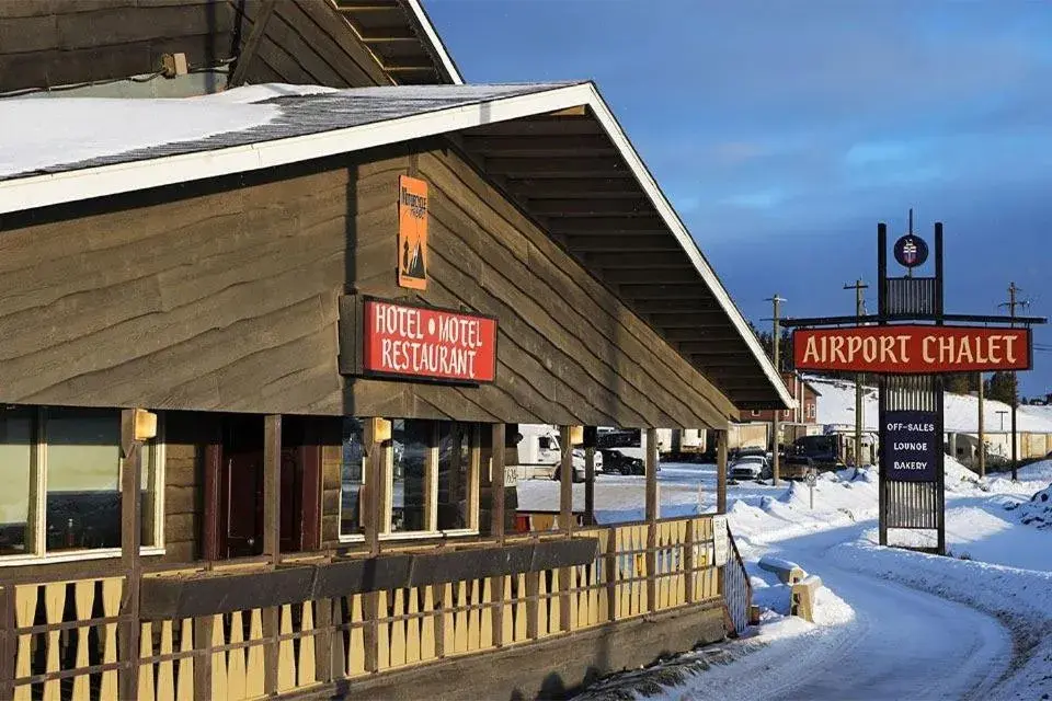 Airport Chalet Airport Chalet