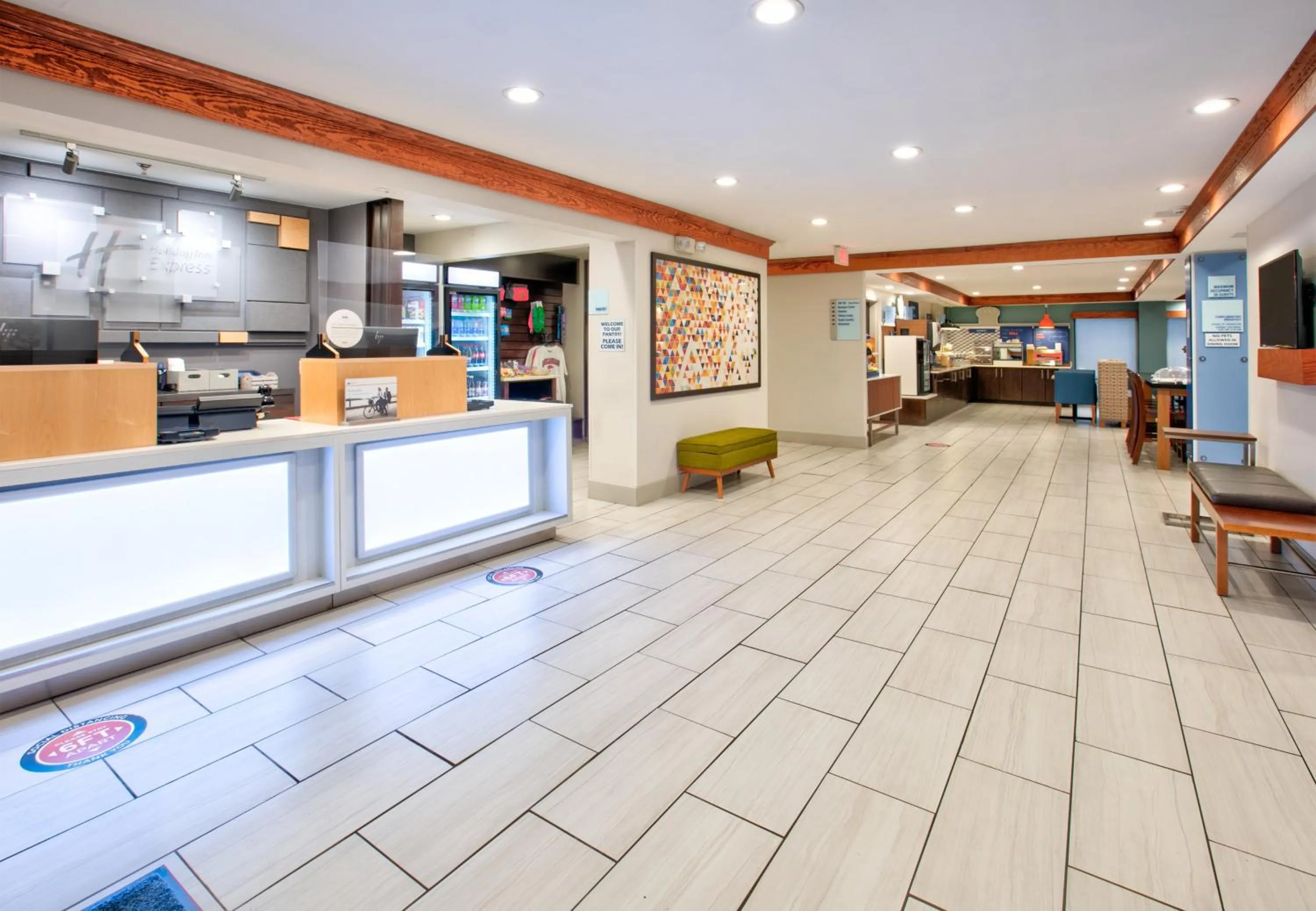 Property building in Holiday Inn Express - Hope by IHG