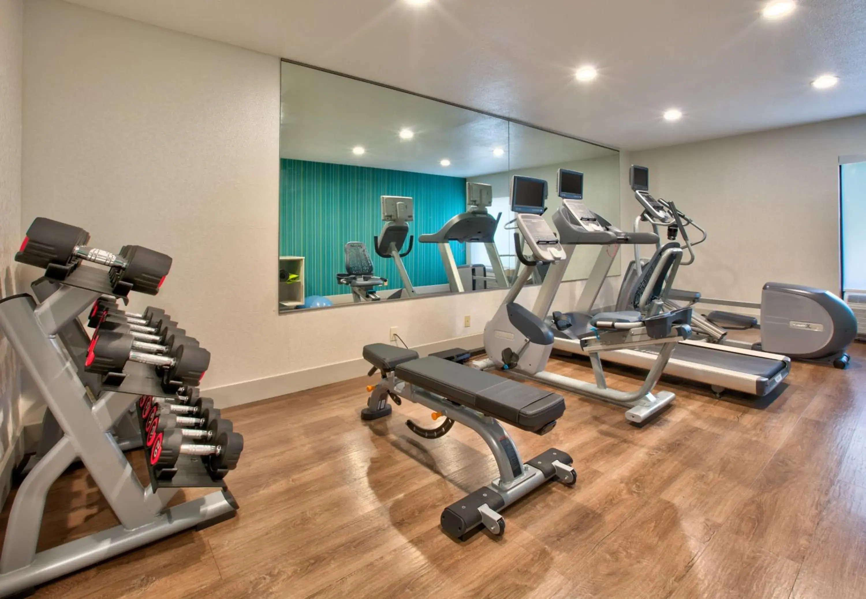 Fitness centre/facilities in Holiday Inn Express - Hope by IHG Fitness centre/facilities in Holiday Inn Express - Hope by IHG