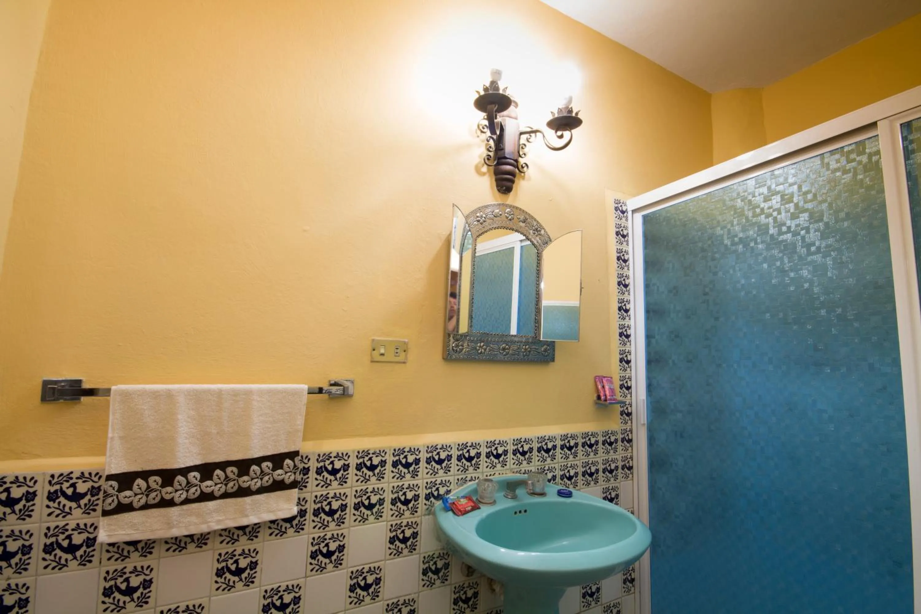 Photo of the whole room in Posada Maria Luisa