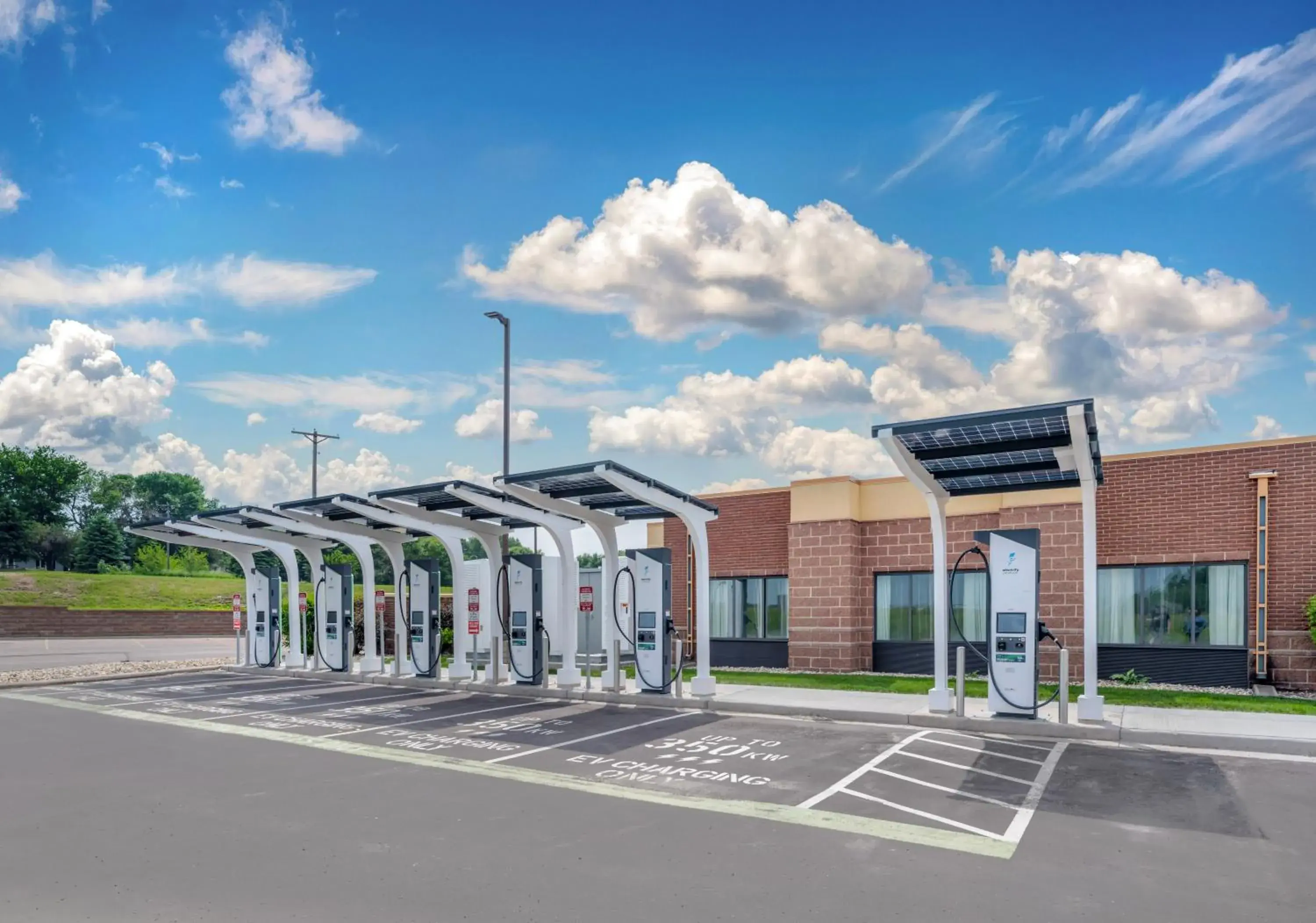 Parking in Clarion Pointe Sioux Falls Airport Parking in Clarion Pointe Sioux Falls Airport