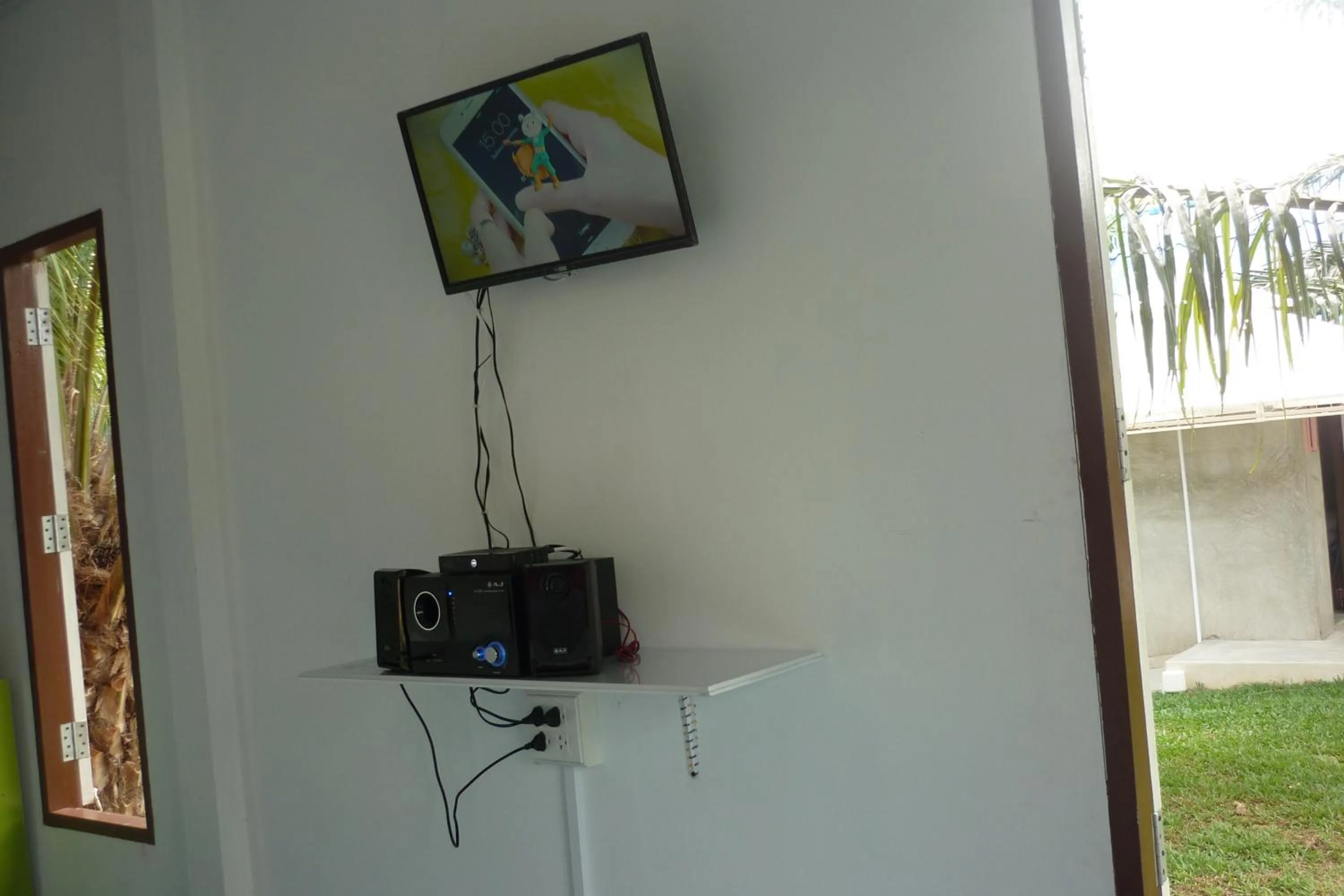 Maneemudjalin Resorts Farm Stay