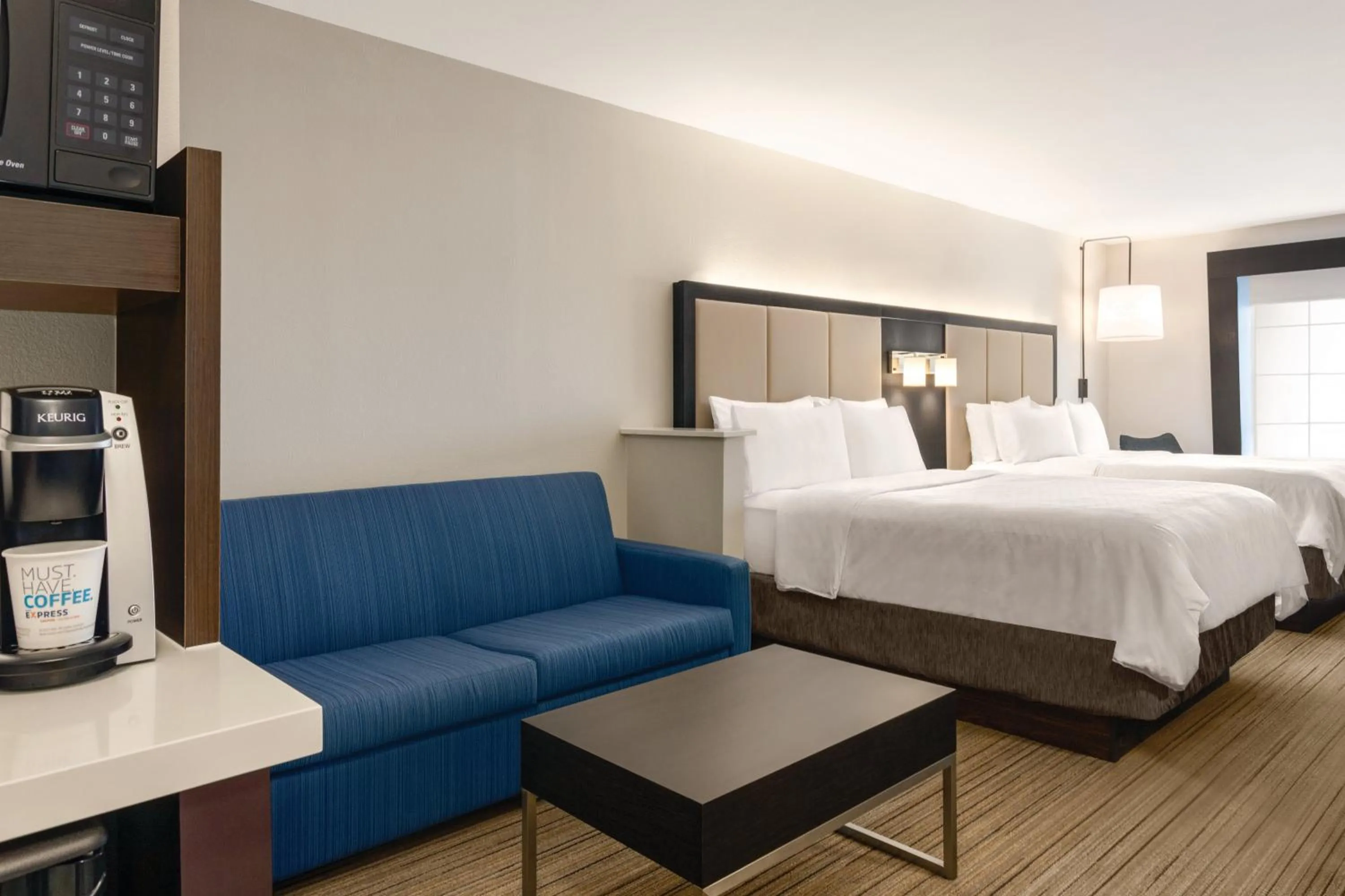 Photo of the whole room, Bed in Holiday Inn Express Hotel & Suites Lawton-Fort Sill by IHG