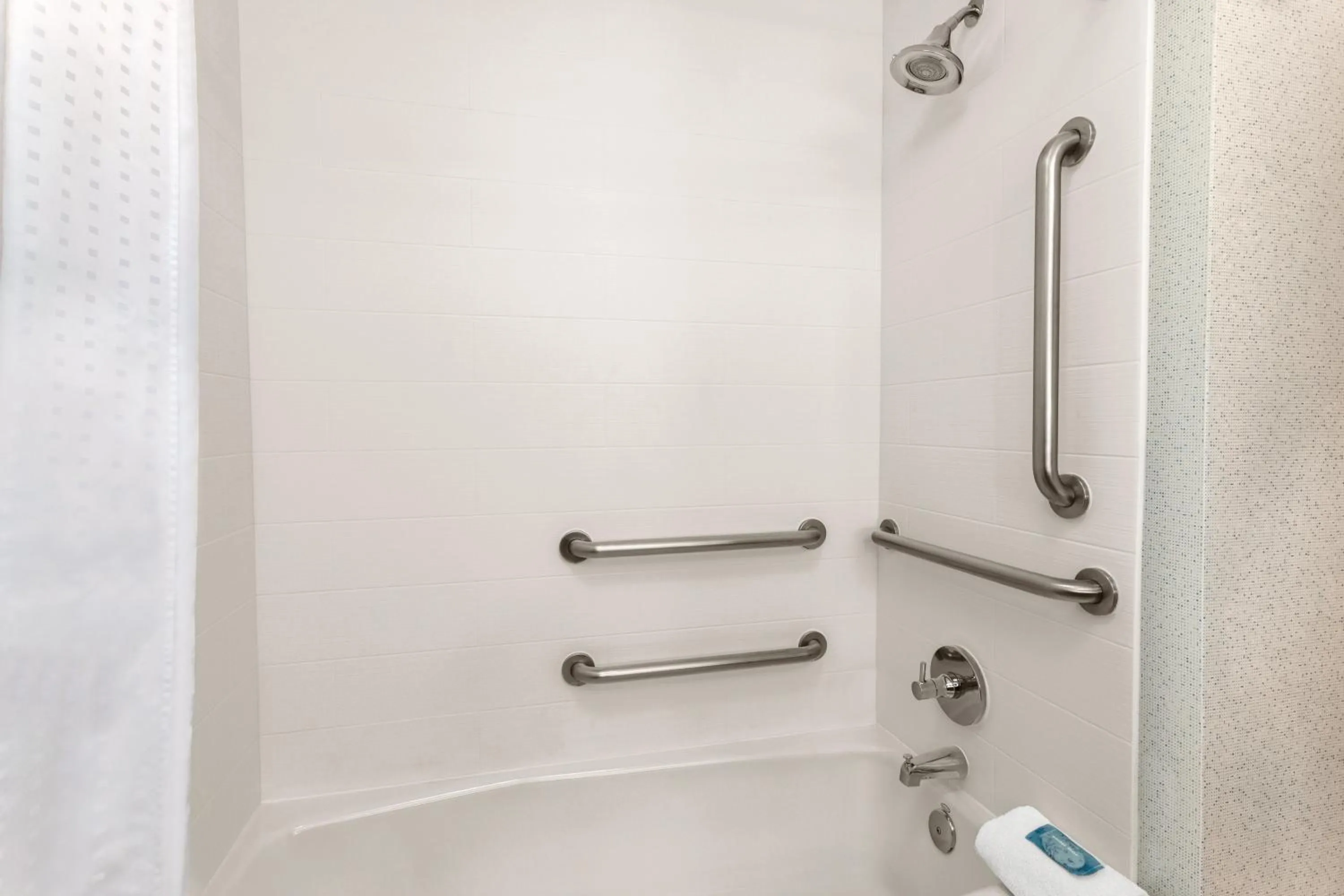 Bathroom in Holiday Inn Express Hotel & Suites Lawton-Fort Sill by IHG