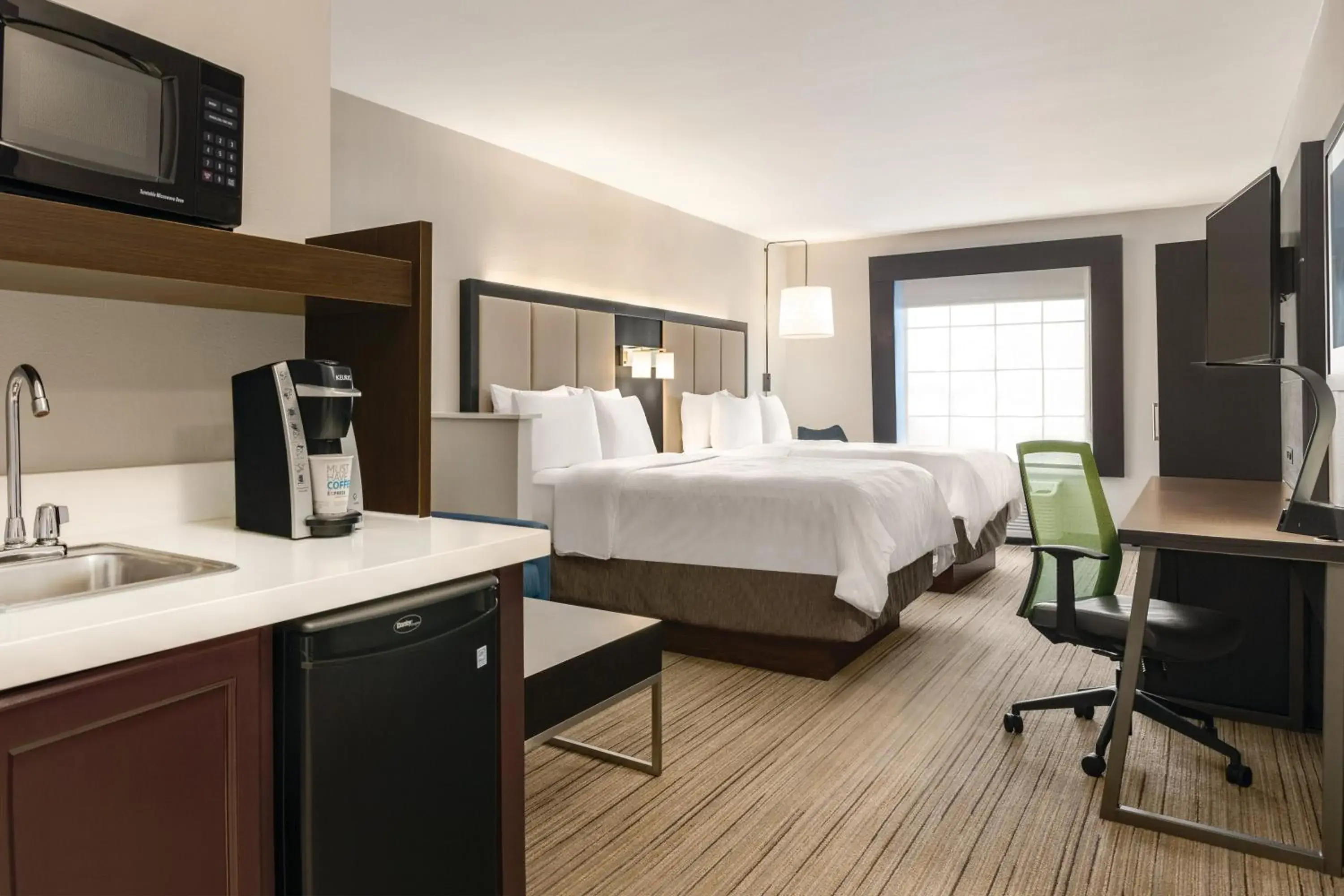Queen Suite with Two Queen Beds in Holiday Inn Express Hotel & Suites Lawton-Fort Sill by IHG Queen Suite with Two Queen Beds in Holiday Inn Express Hotel & Suites Lawton-Fort Sill by IHG