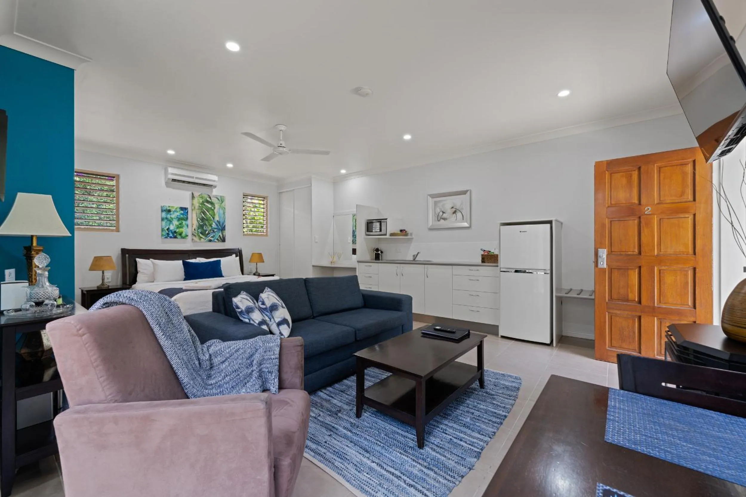 TV and multimedia in Blue Summit Hideaway