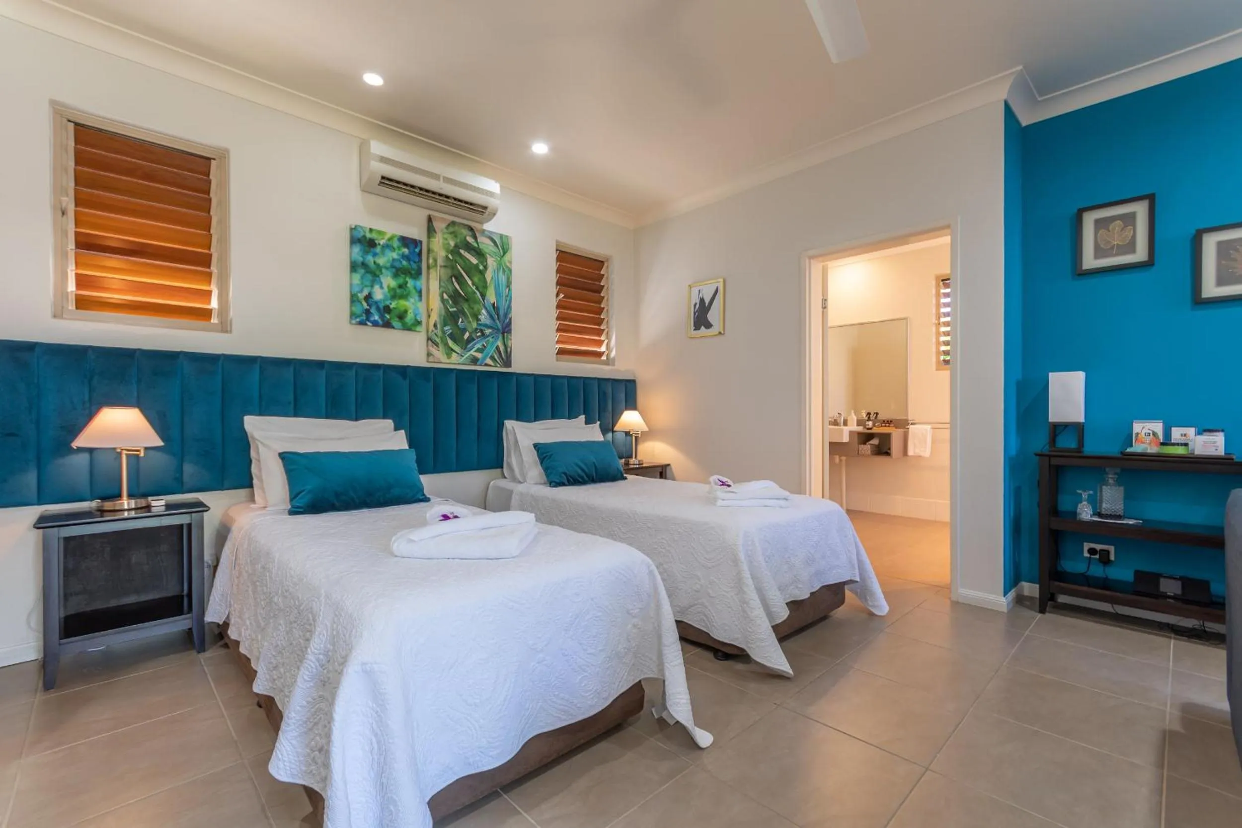 Bed in Blue Summit Hideaway