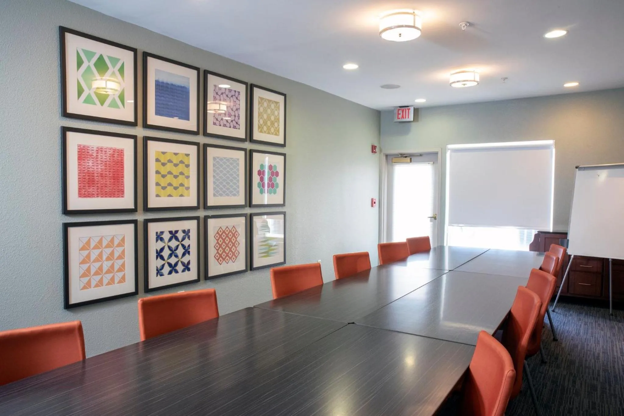 Meeting/conference room in Holiday Inn Express Hotel & Suites Chester by IHG