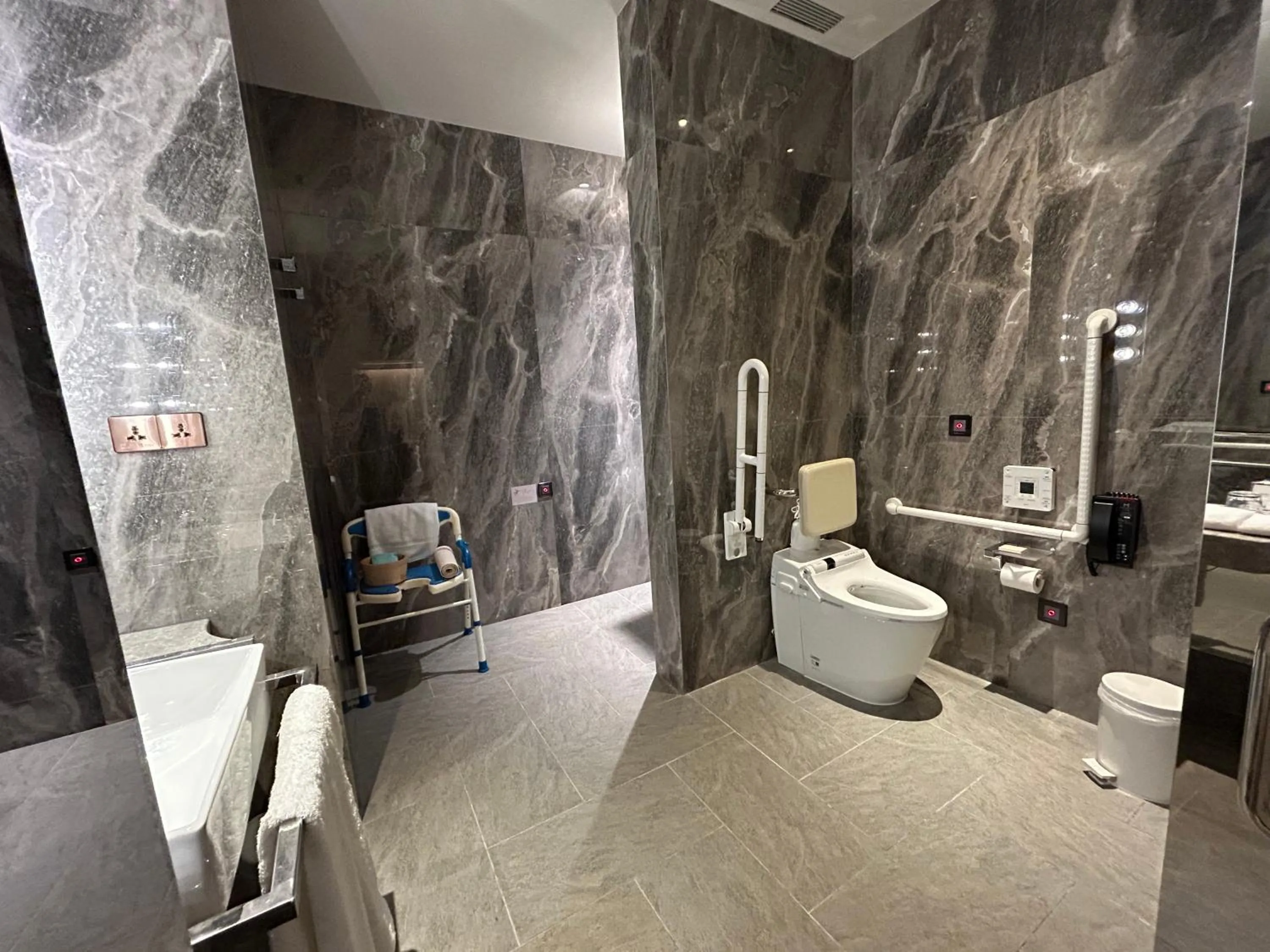 Bathroom in Grand Mayfull Taipei