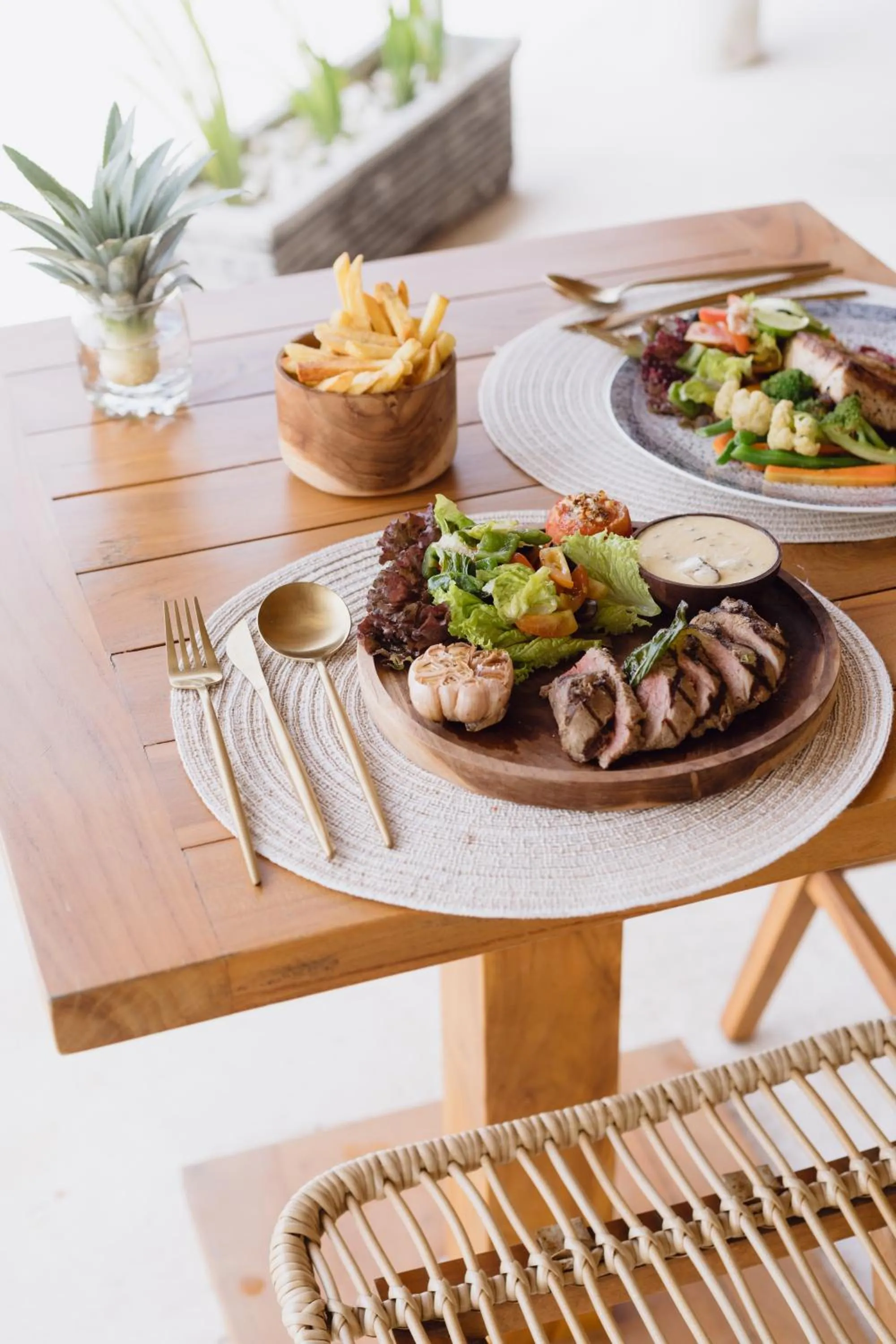 Restaurant/places to eat in Origin Lombok