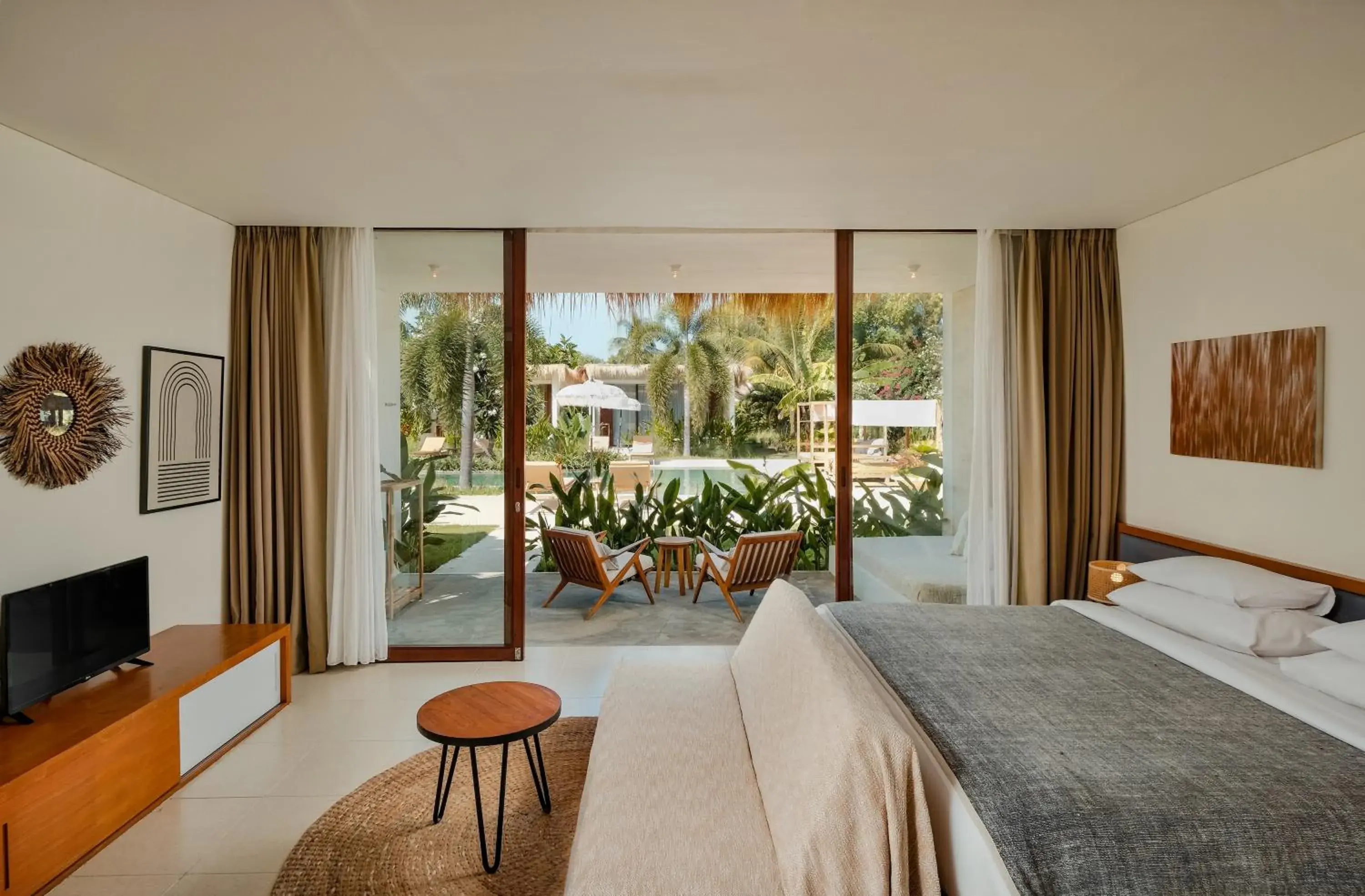 Pool Access Suite Twin Room in Origin Lombok Pool Access Suite Twin Room in Origin Lombok