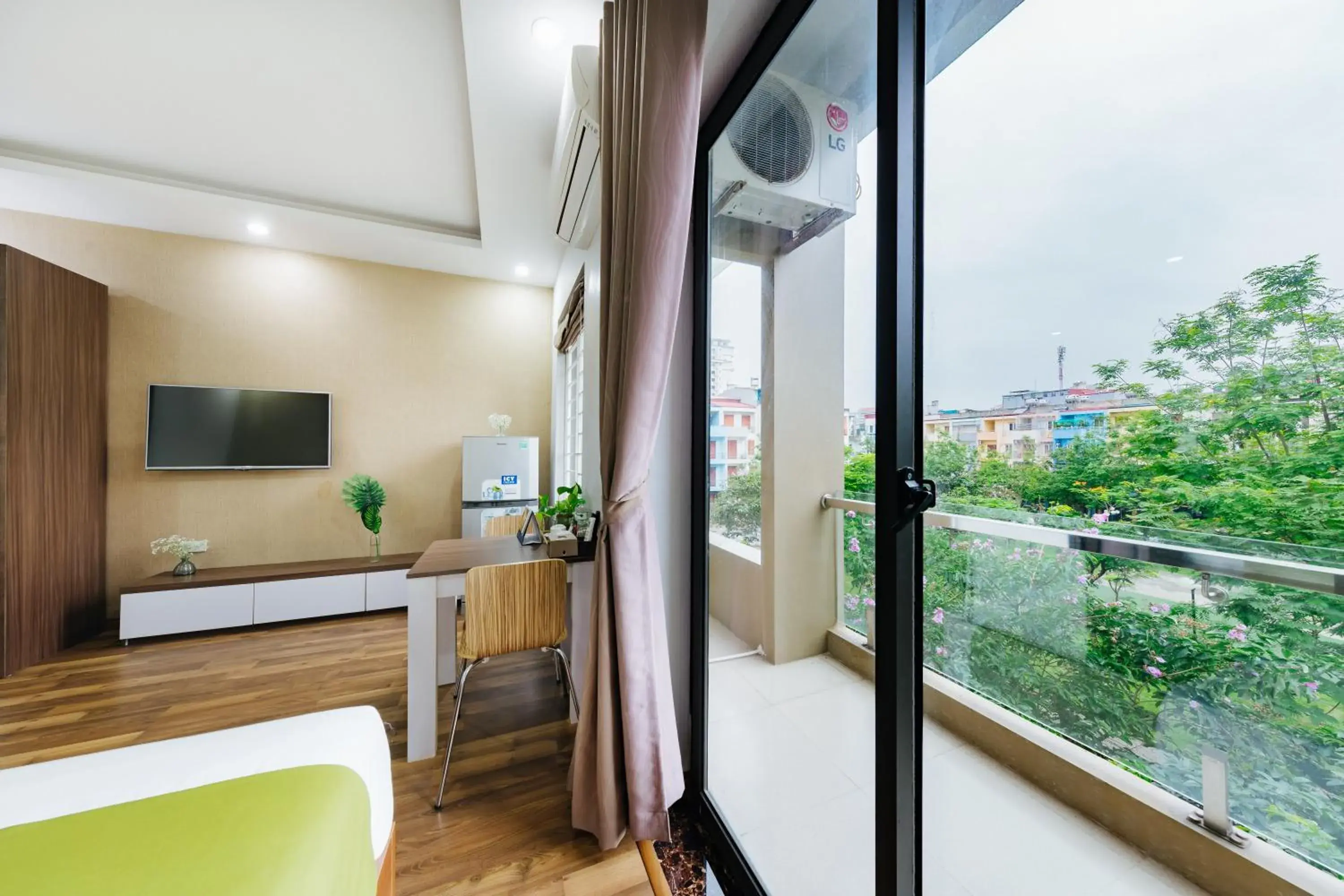 Garden view, Bed in Hana 1 Apartment & Hotel Bac Ninh Garden view, Bed in Hana 1 Apartment & Hotel Bac Ninh