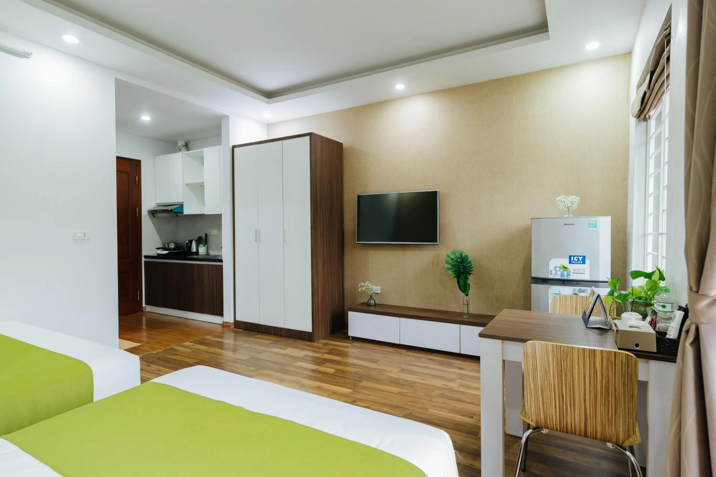 TV and multimedia, Bed in Hana 1 Apartment & Hotel Bac Ninh