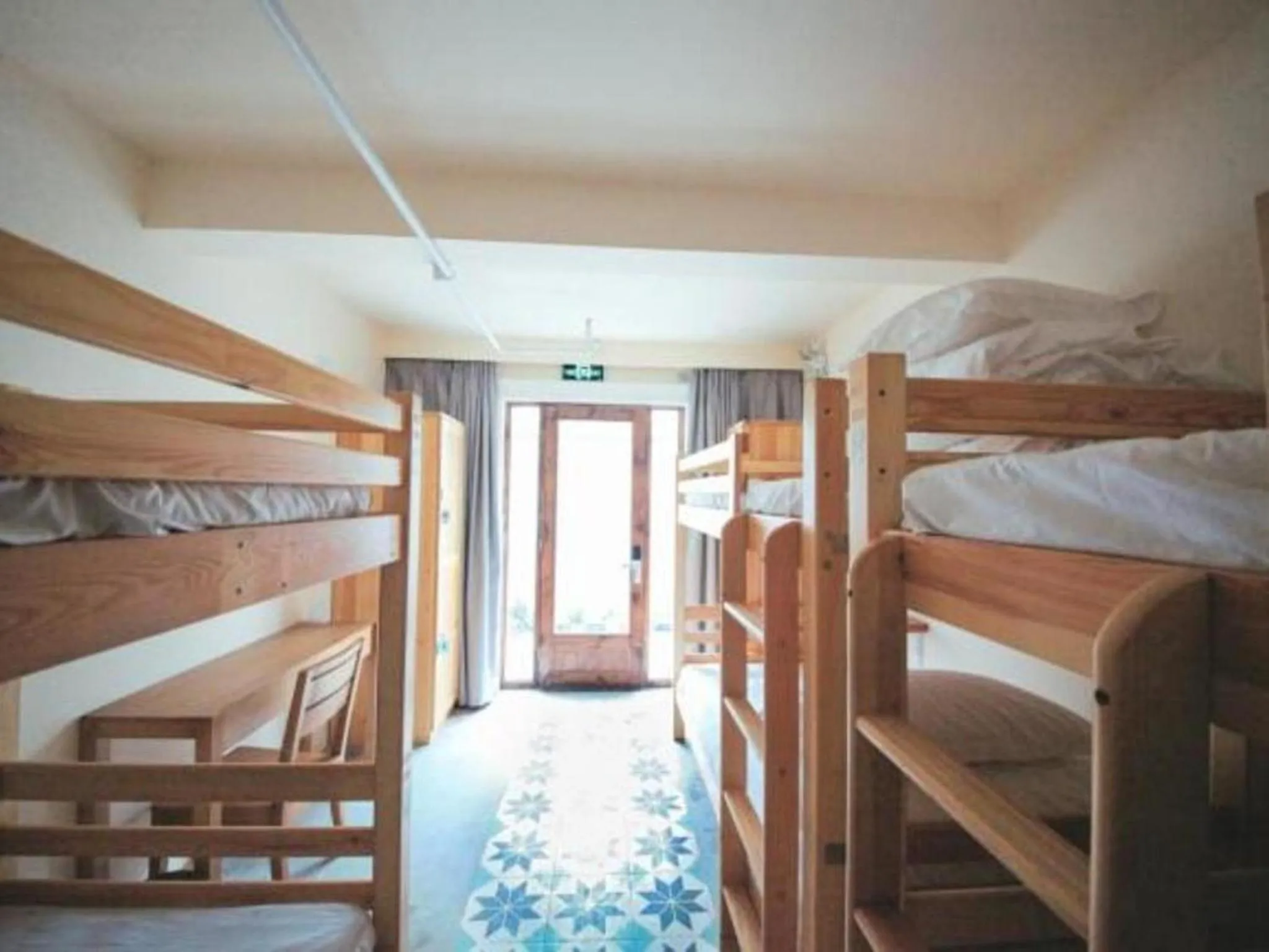 bunk bed, Bed in Two Elms Hotel (Nanjing Confucius Temple Laomen East Branch)